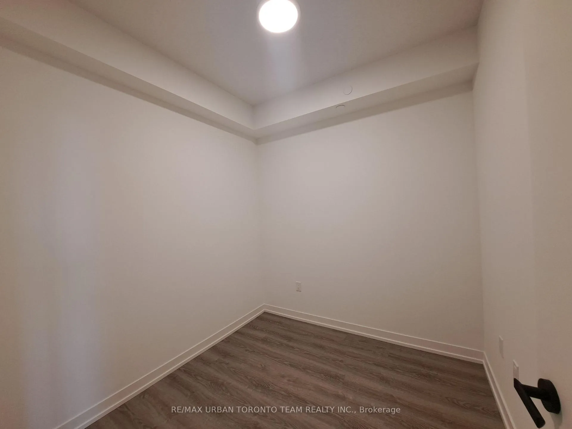 Photo 12 of Unit 2110, 8 Interchange Way, Vaughan, Vaughan Corporate Centre — HOMEH