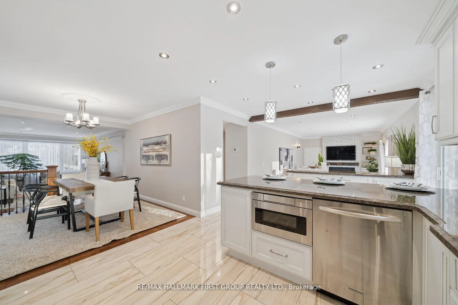 Photo 9 of 1910 Spruce Hill Road, Pickering, Dunbarton — HOMEH