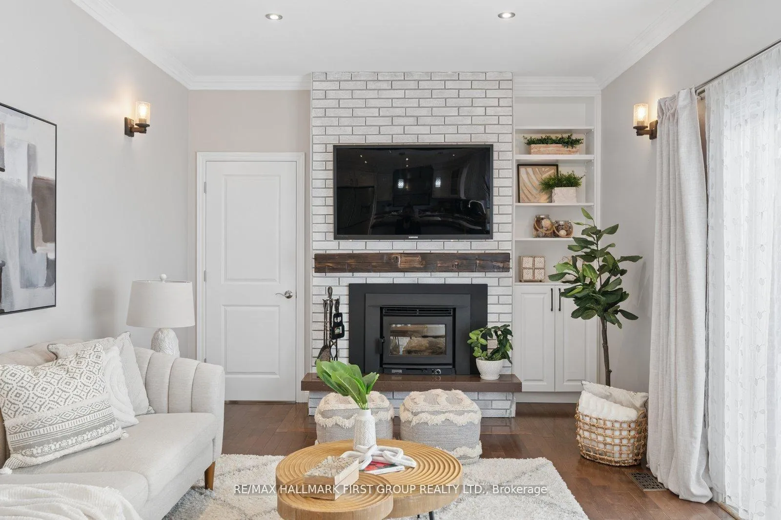 Photo 14 of 1910 Spruce Hill Road, Pickering, Dunbarton — HOMEH