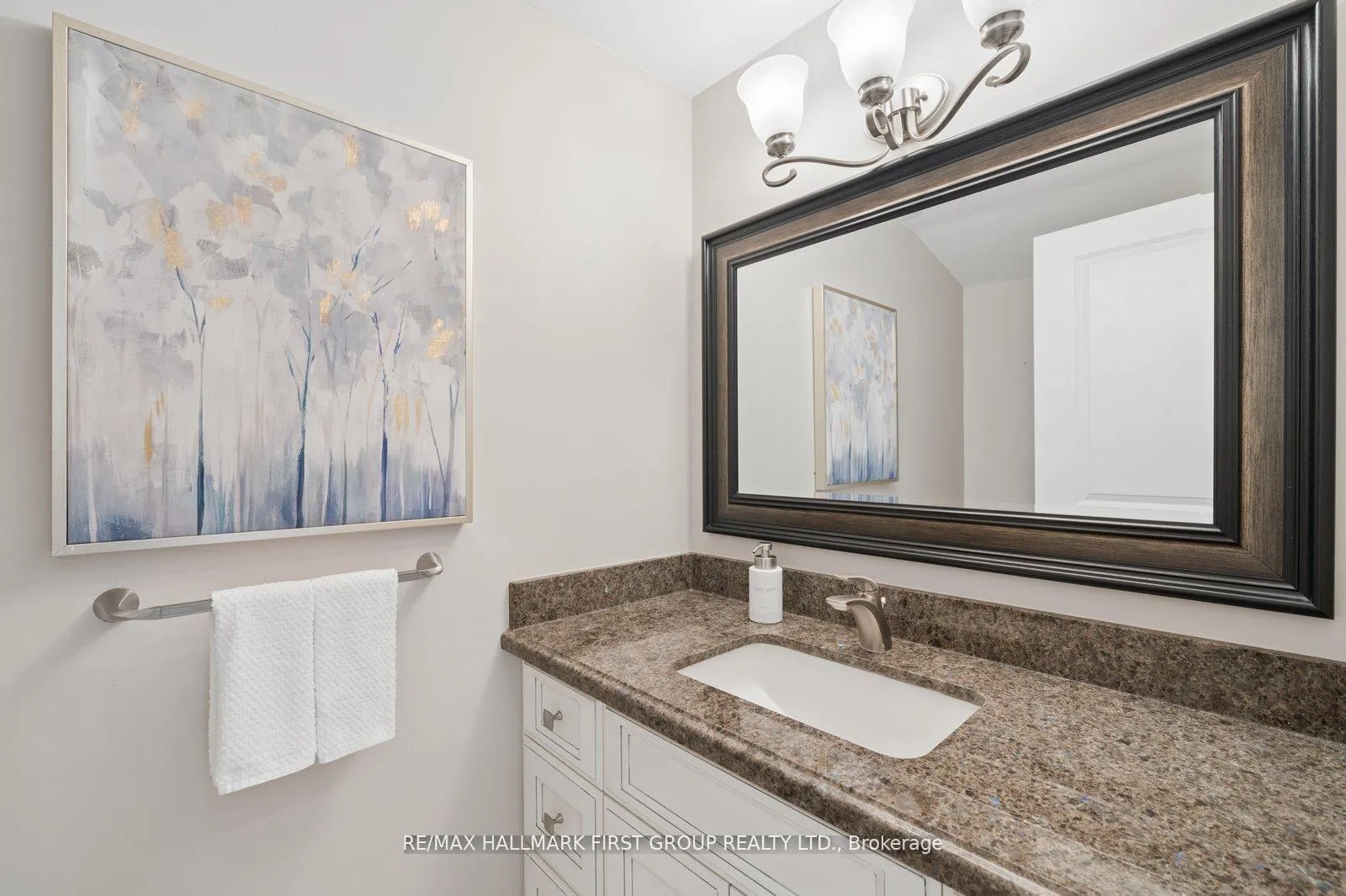 Photo 16 of 1910 Spruce Hill Road, Pickering, Dunbarton — HOMEH