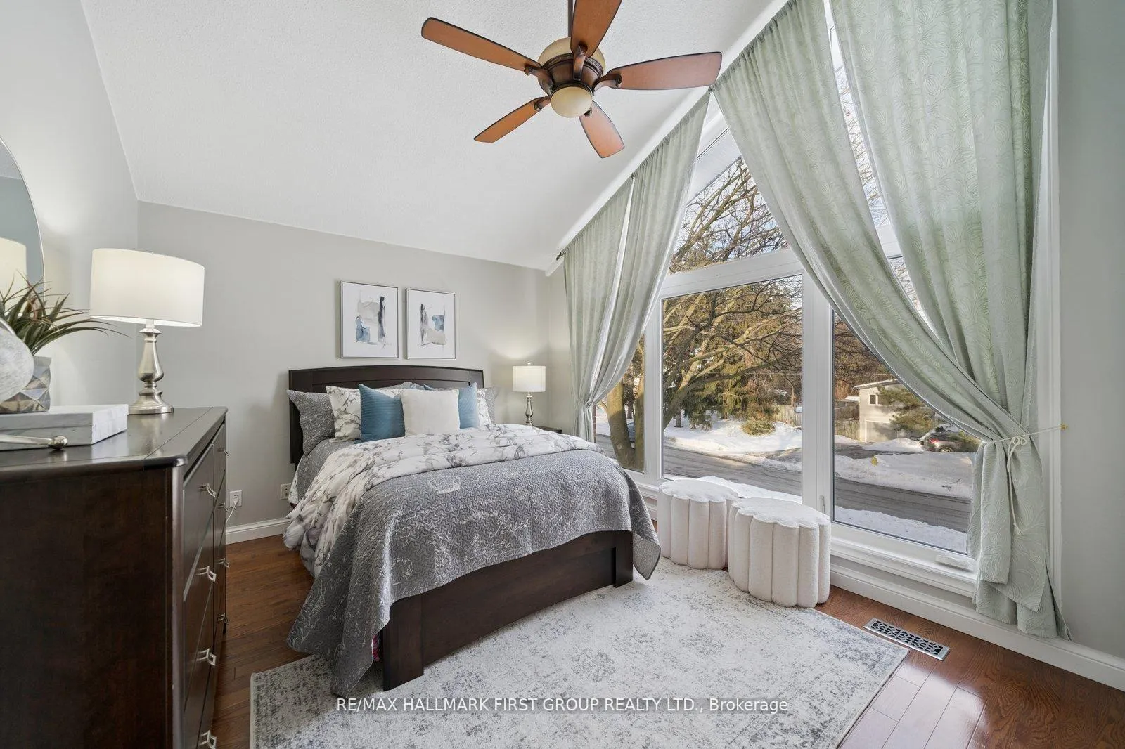 Photo 24 of 1910 Spruce Hill Road, Pickering, Dunbarton — HOMEH