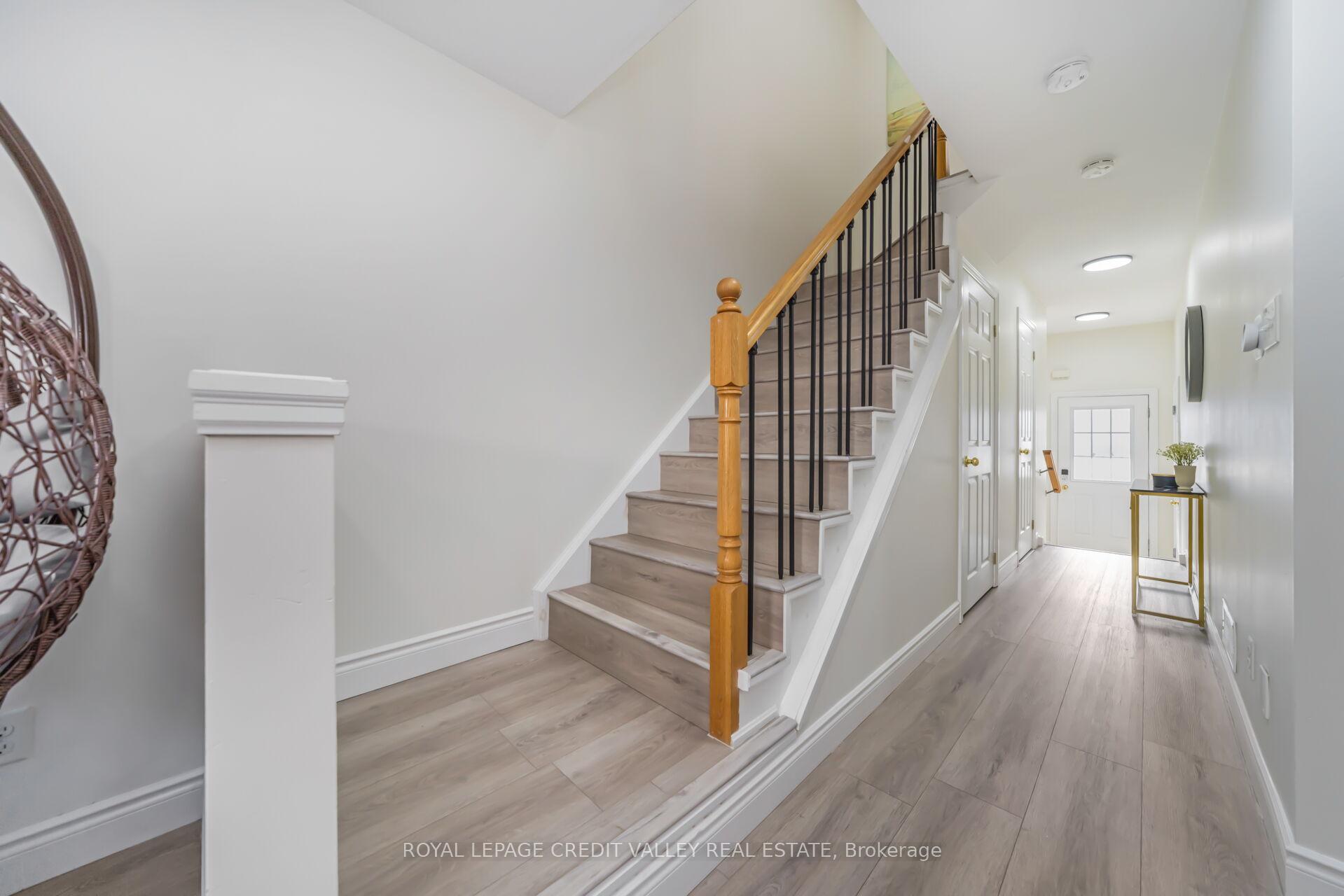 Photo 17 of 58 Rockcliffe Drive, Kitchener — HOMEH