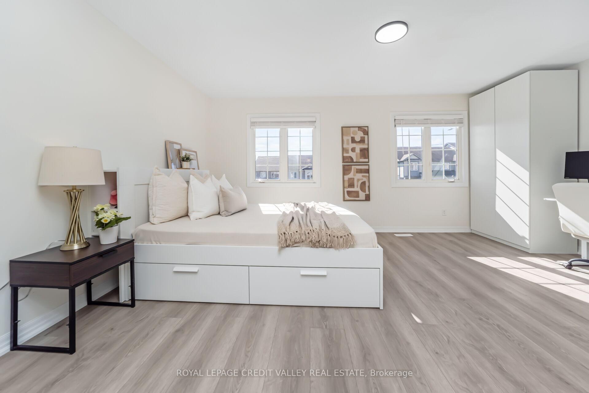 Photo 18 of 58 Rockcliffe Drive, Kitchener — HOMEH