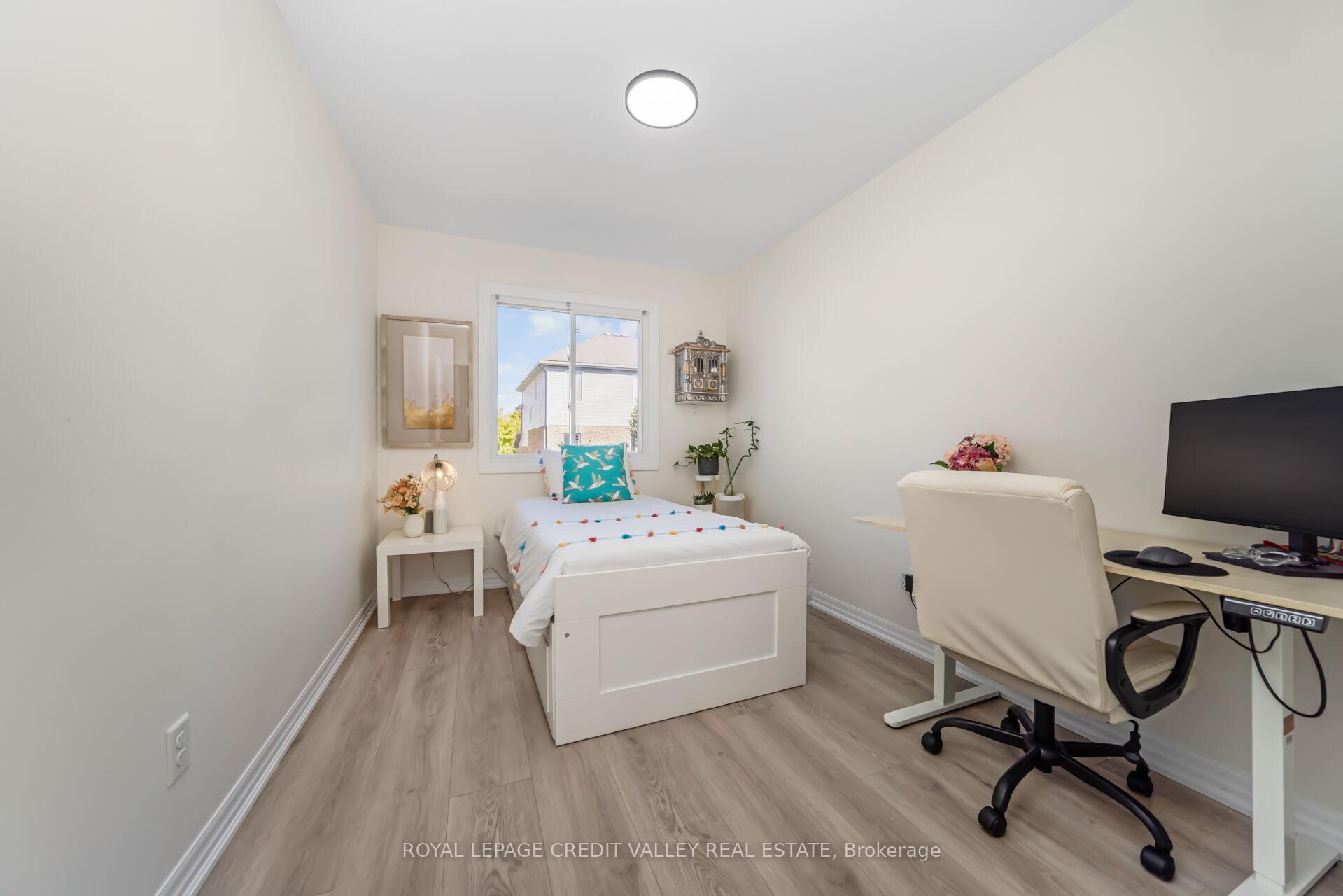 Photo 24 of 58 Rockcliffe Drive, Kitchener — HOMEH