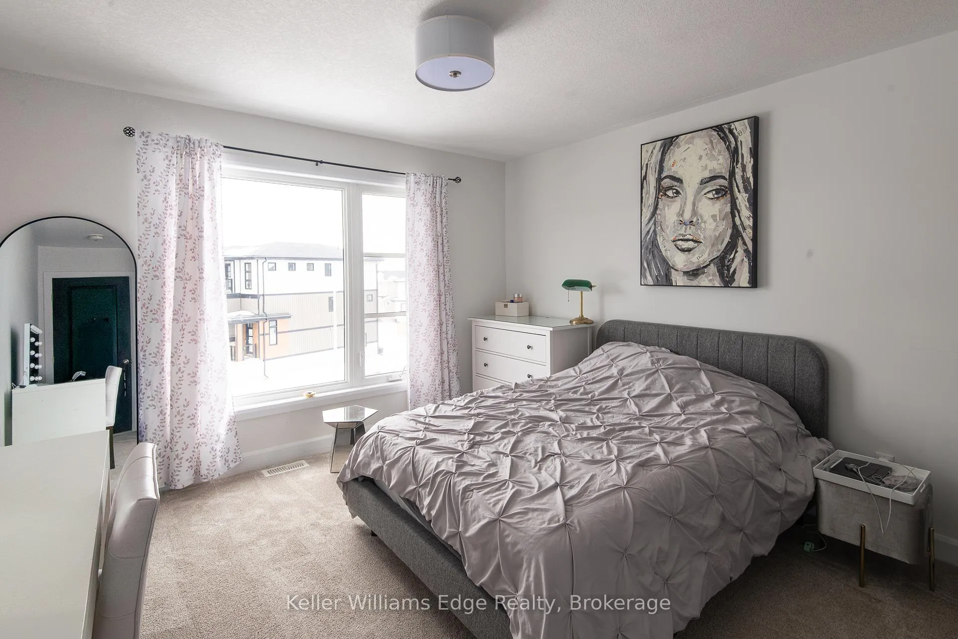 Photo 13 of 143 Superior Drive, Loyalist, Amherstview — HOMEH