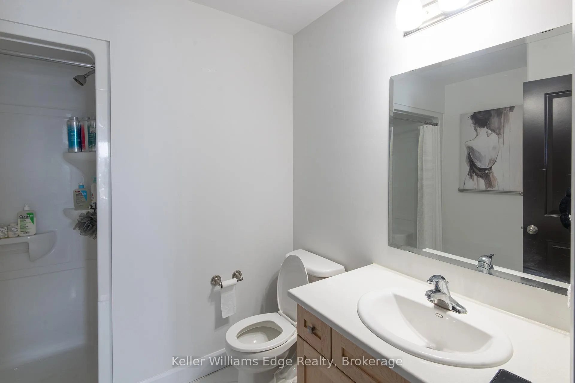 Photo 16 of 143 Superior Drive, Loyalist, Amherstview — HOMEH