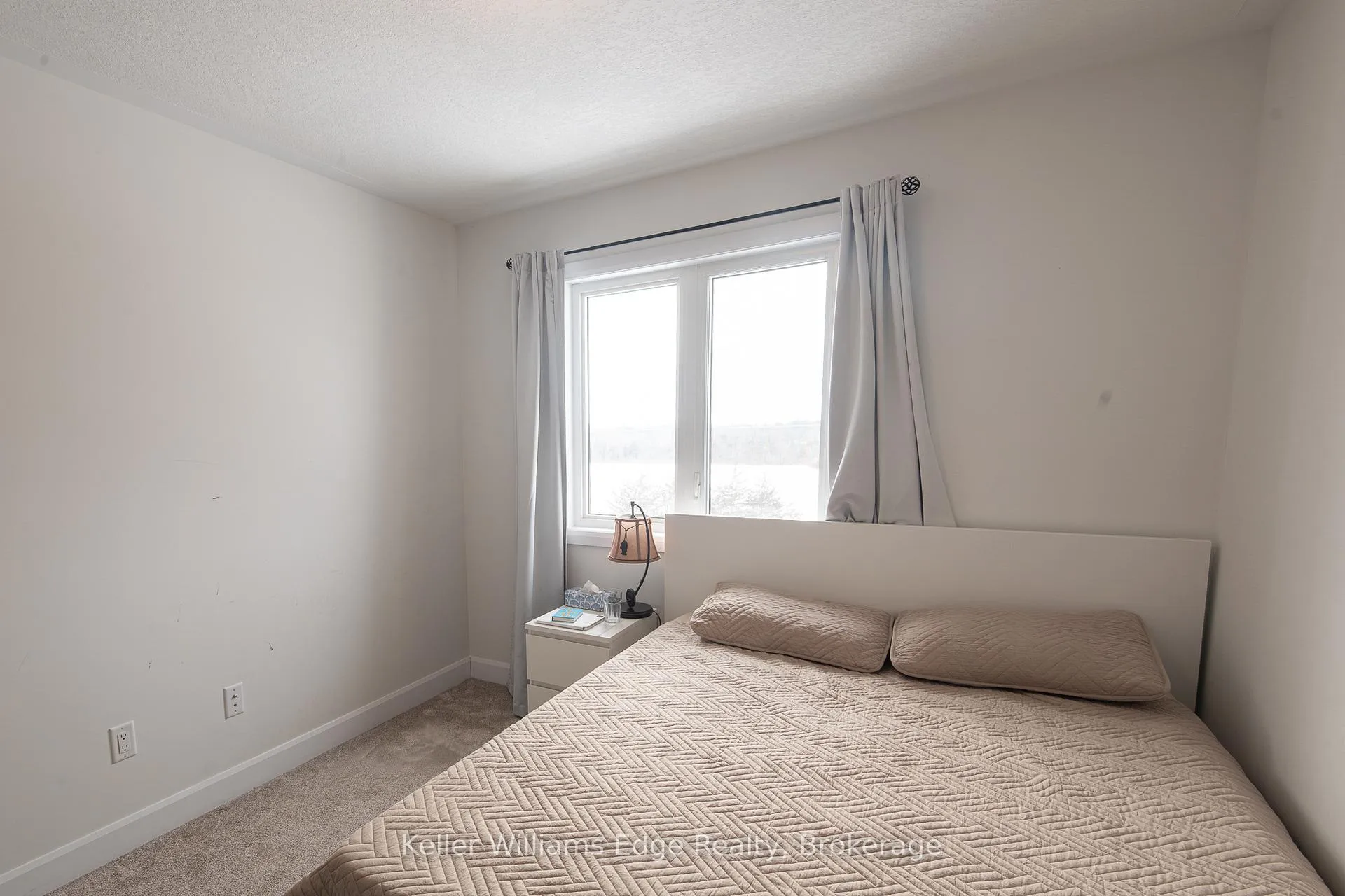 Photo 22 of 143 Superior Drive, Loyalist, Amherstview — HOMEH