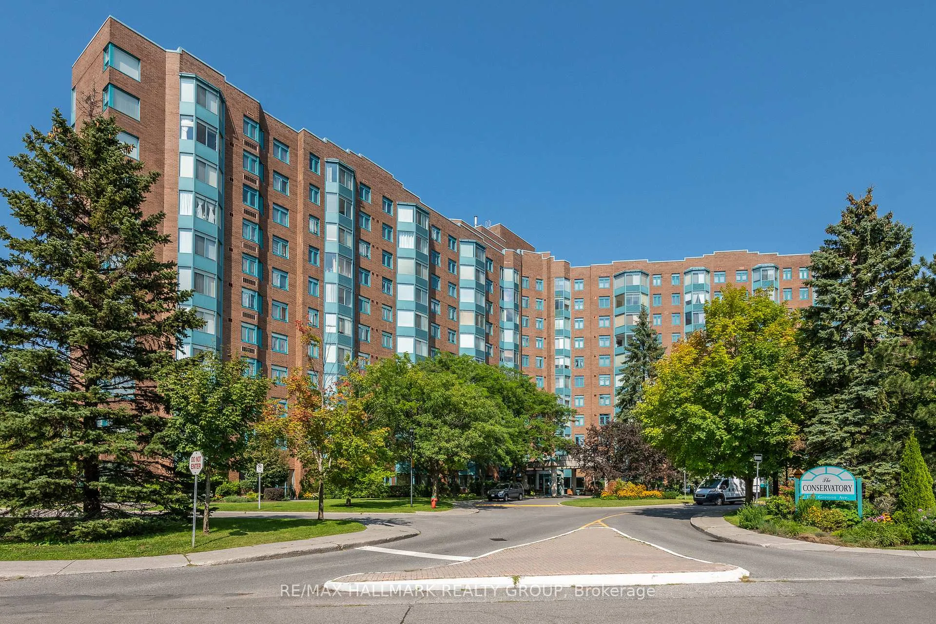 Photo 2 of Unit 1009, 1025 Grenon Avenue, Ottawa, Fairfield Heights — HOMEH