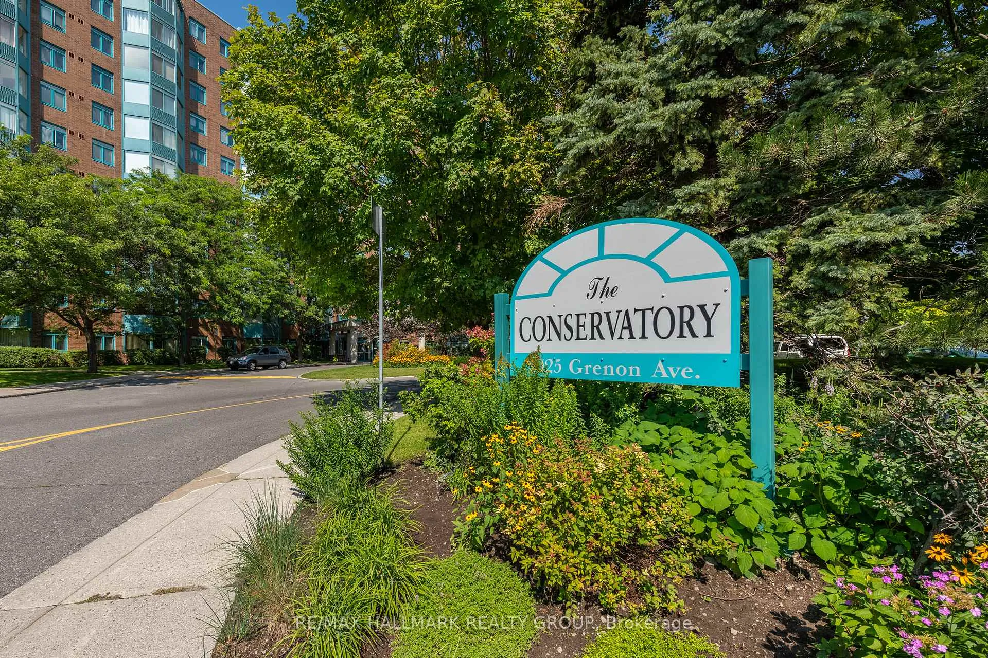 Photo 3 of Unit 1009, 1025 Grenon Avenue, Ottawa, Fairfield Heights — HOMEH
