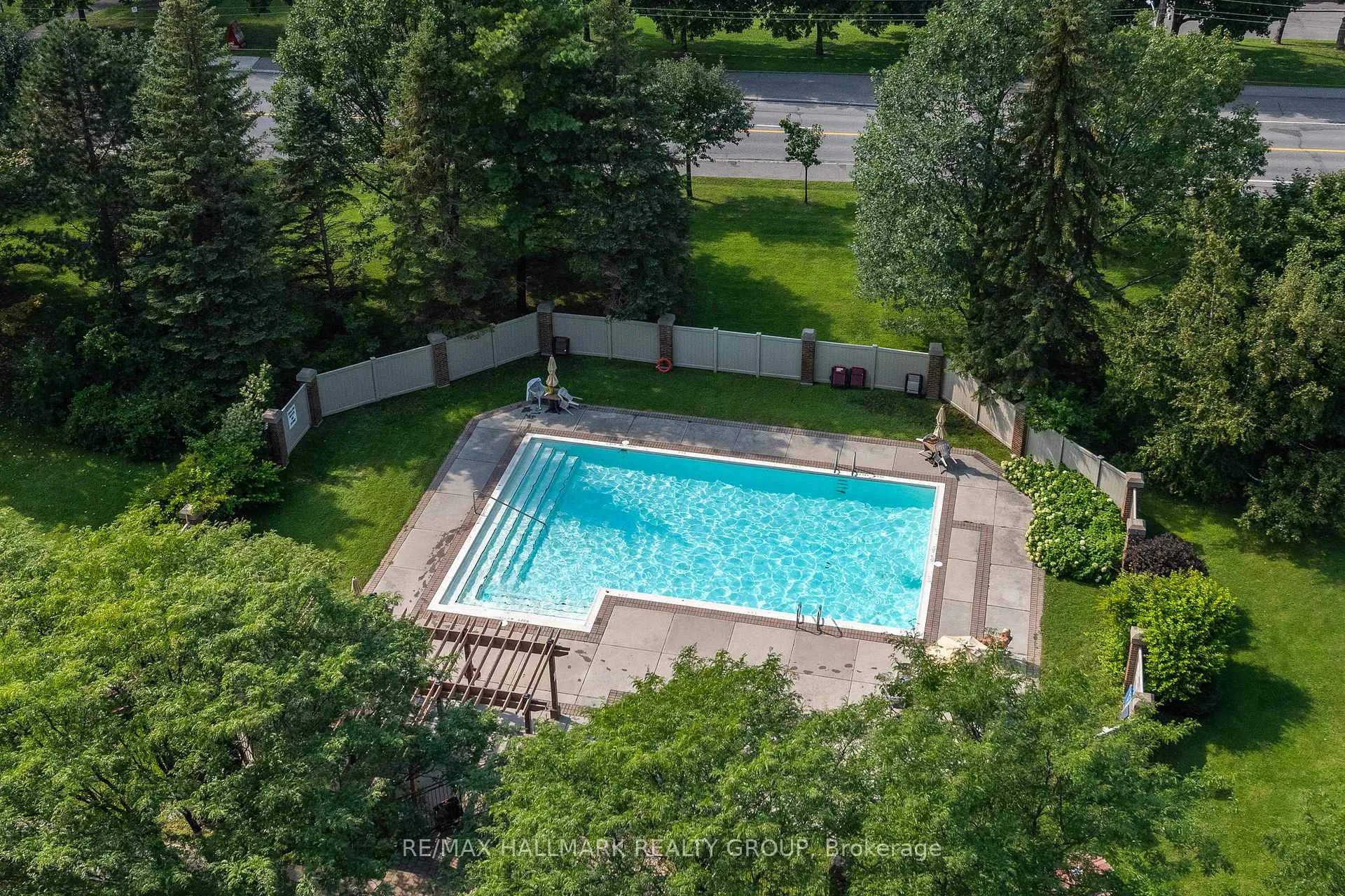 Photo 26 of Unit 1009, 1025 Grenon Avenue, Ottawa, Fairfield Heights — HOMEH