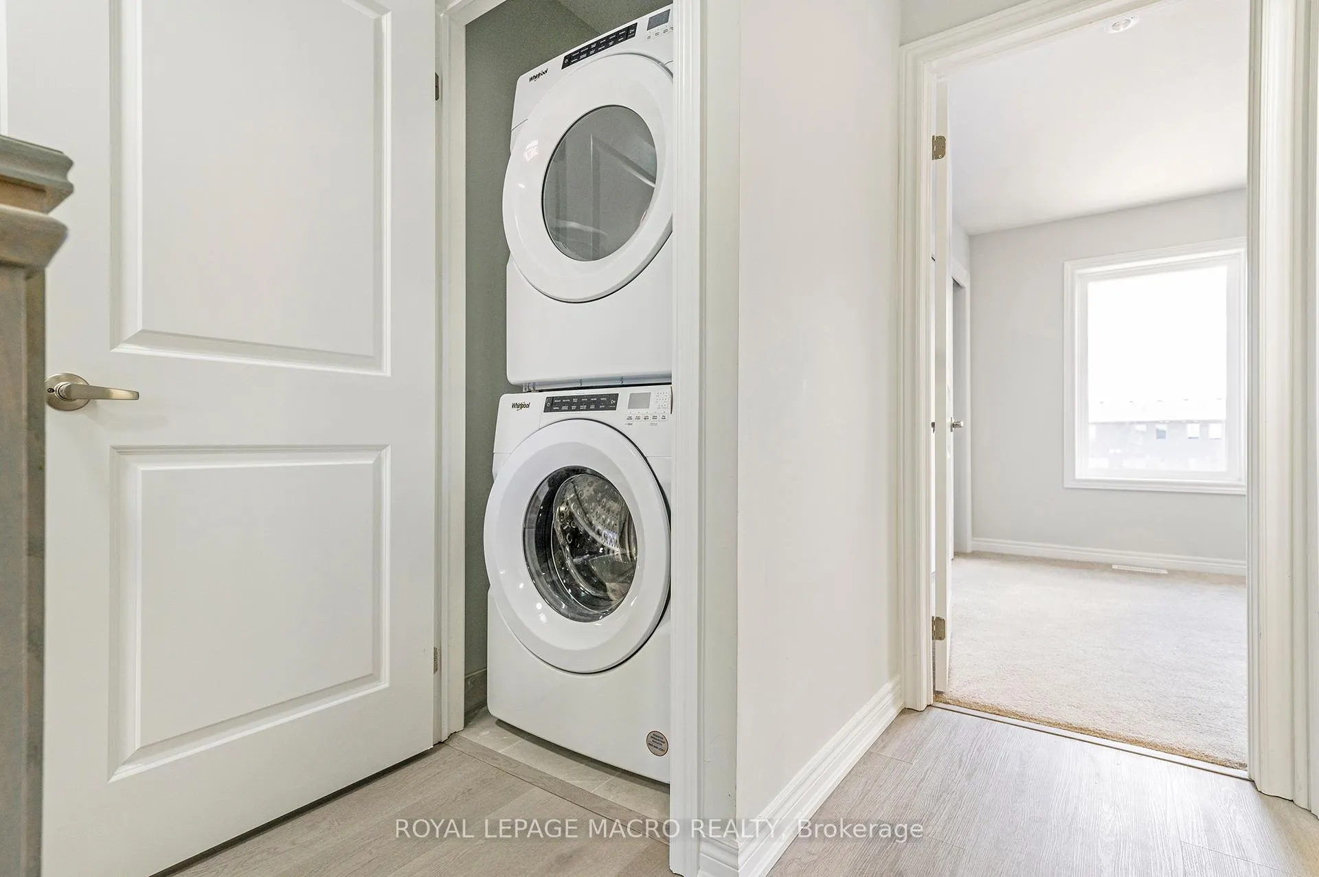 Photo 13 of 11 Winters Crescent, Collingwood — HOMEH