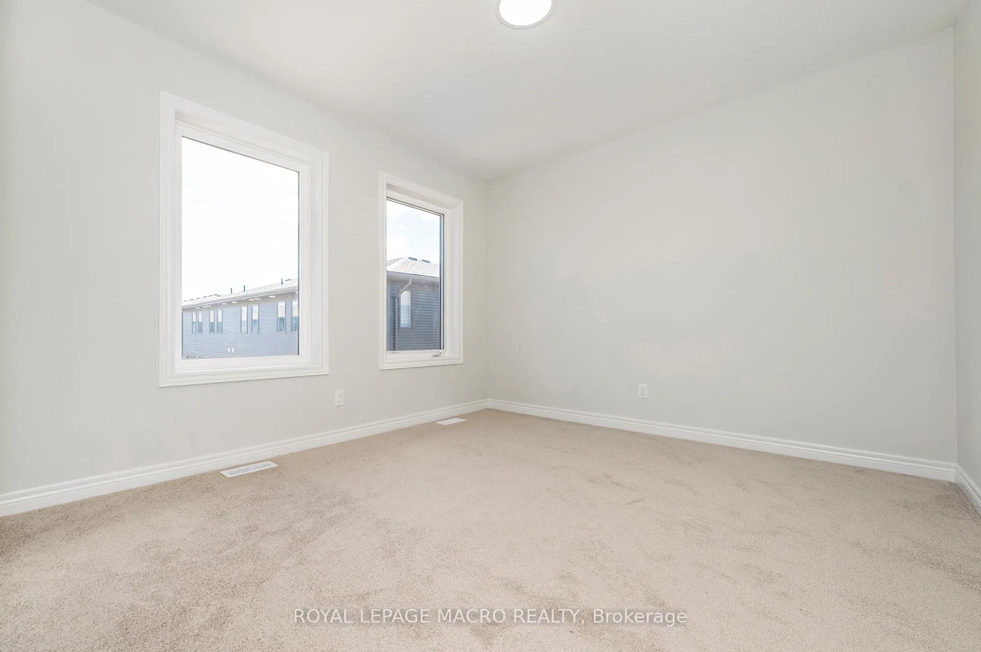 Photo 17 of 11 Winters Crescent, Collingwood — HOMEH