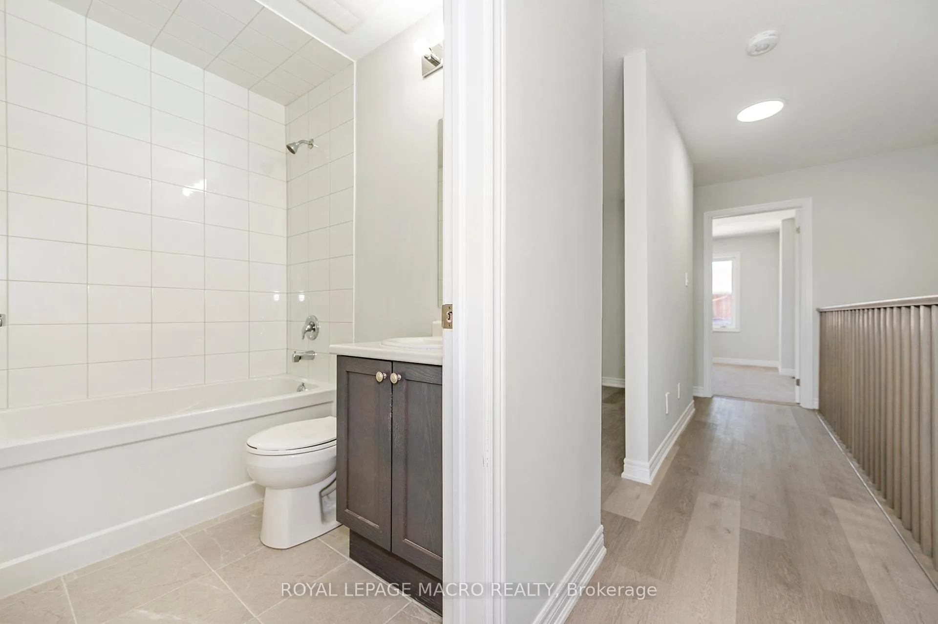 Photo 19 of 11 Winters Crescent, Collingwood — HOMEH