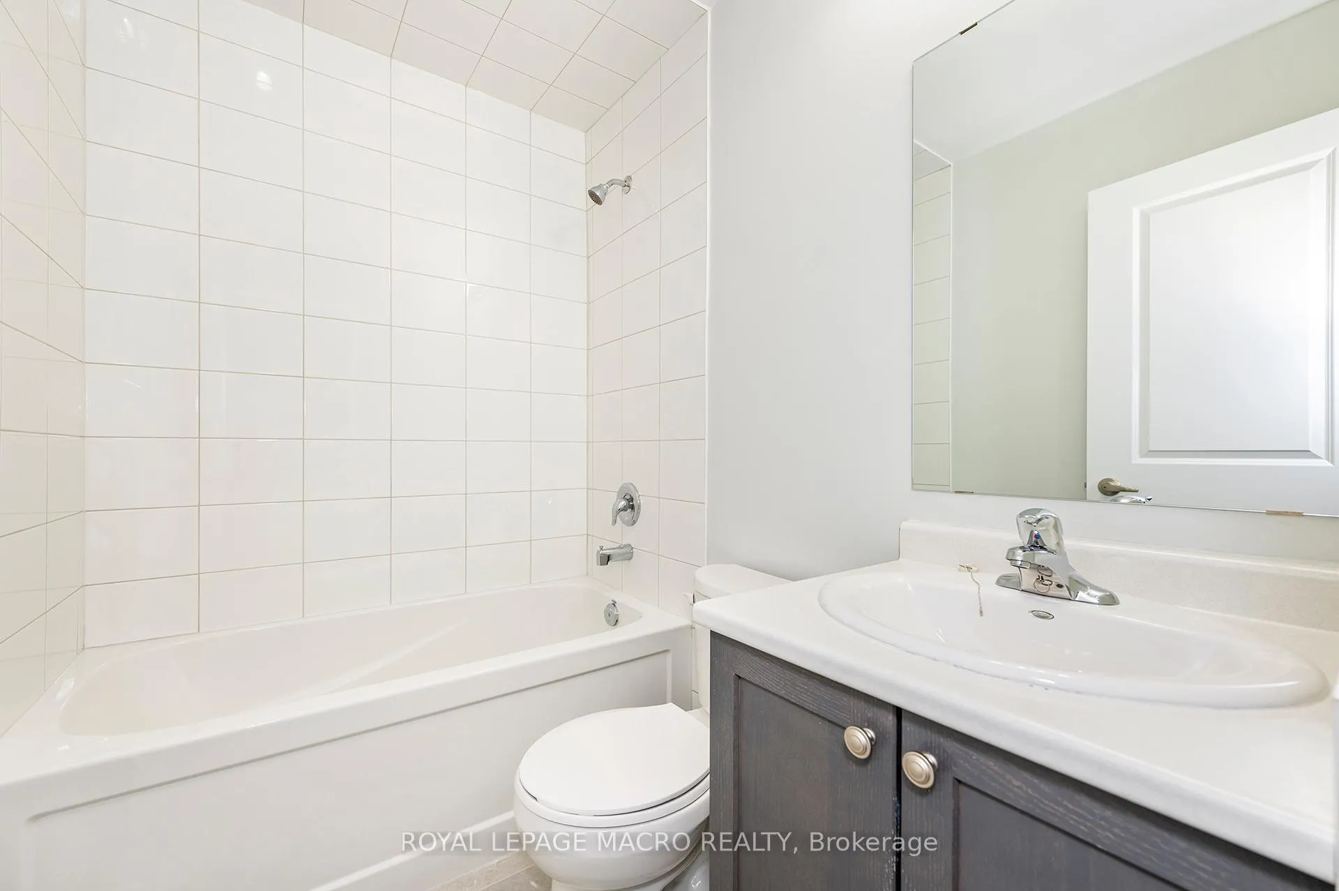 Photo 20 of 11 Winters Crescent, Collingwood — HOMEH