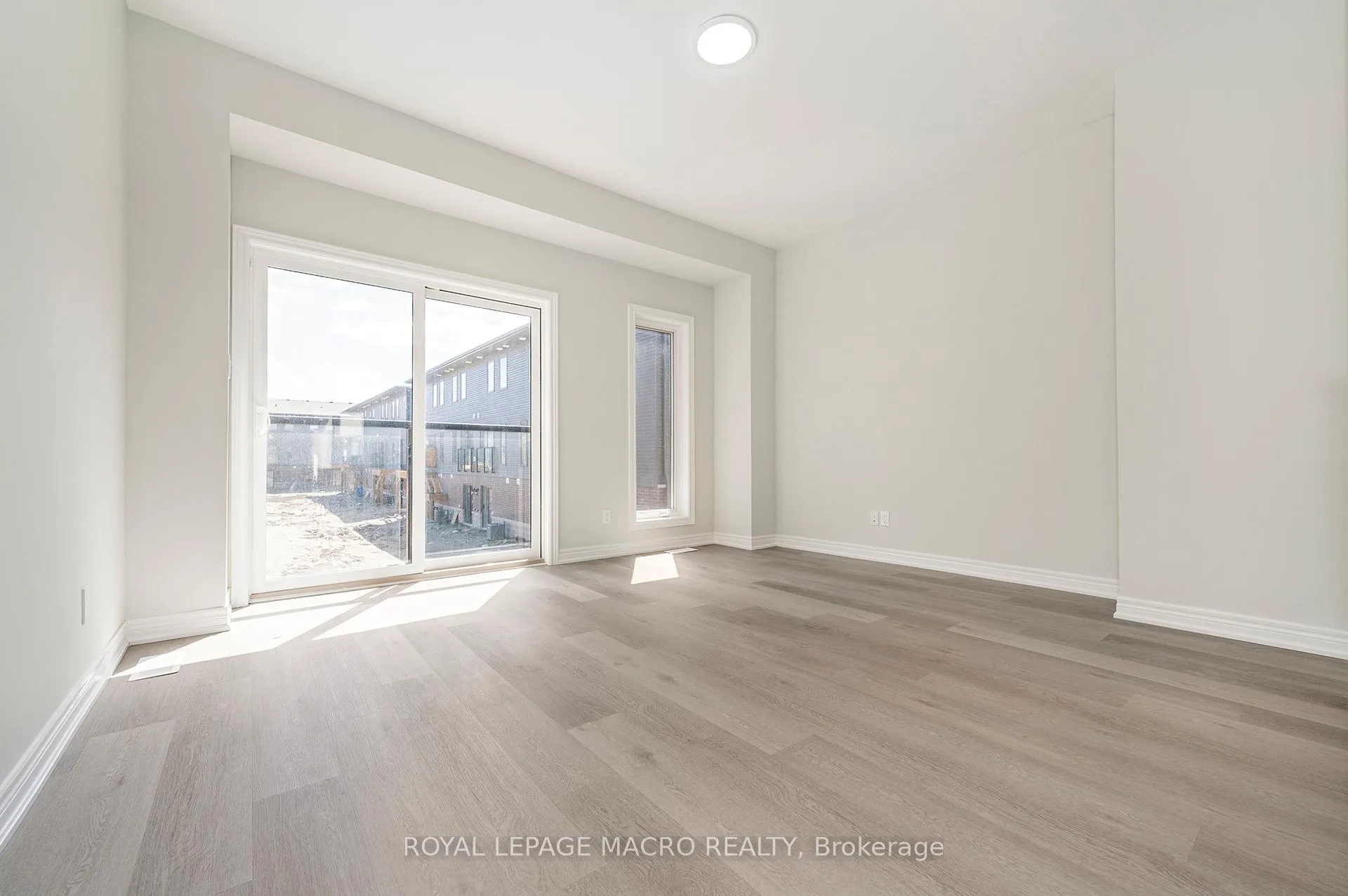 Photo 25 of 11 Winters Crescent, Collingwood — HOMEH