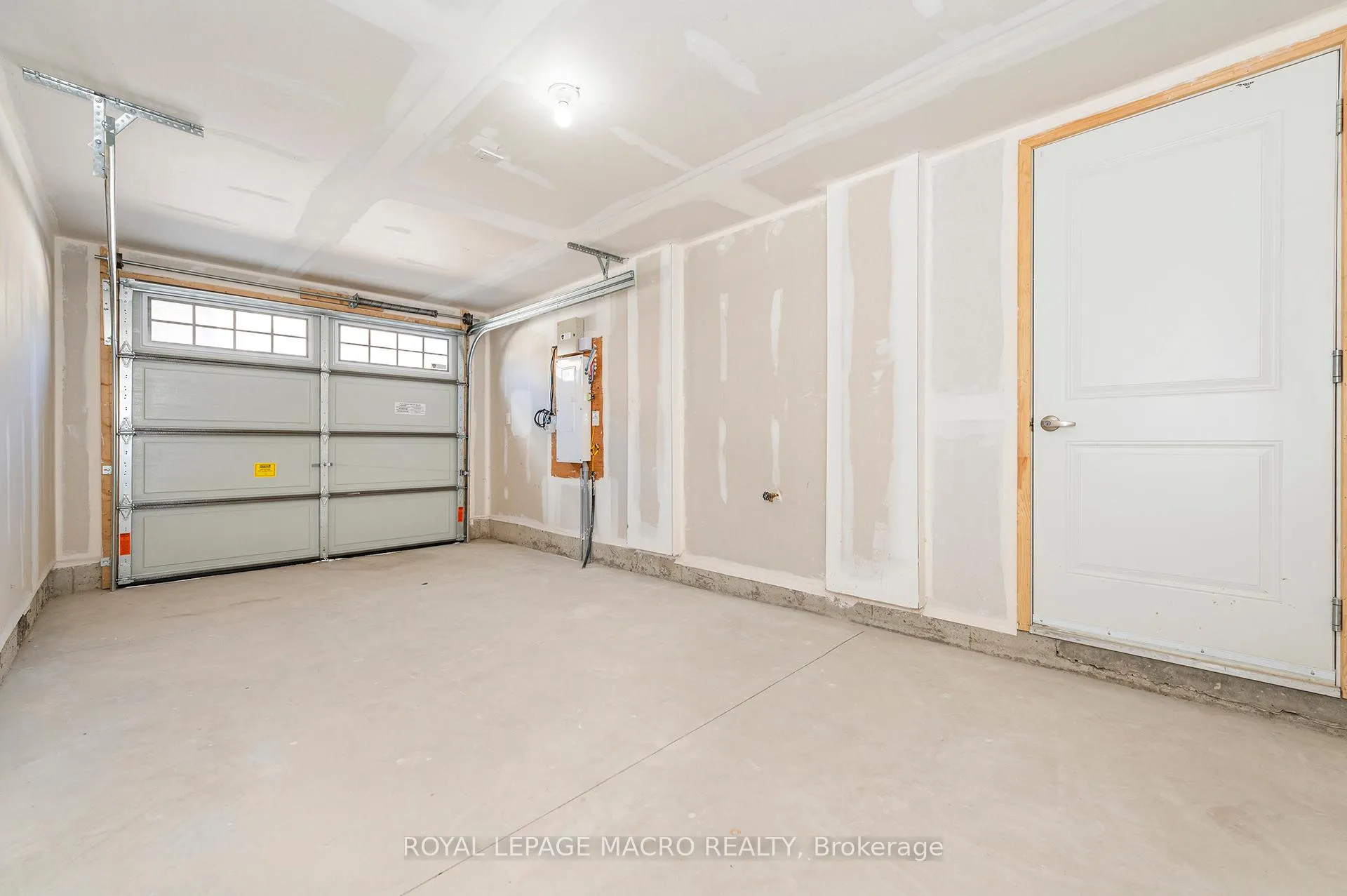 Photo 31 of 11 Winters Crescent, Collingwood — HOMEH