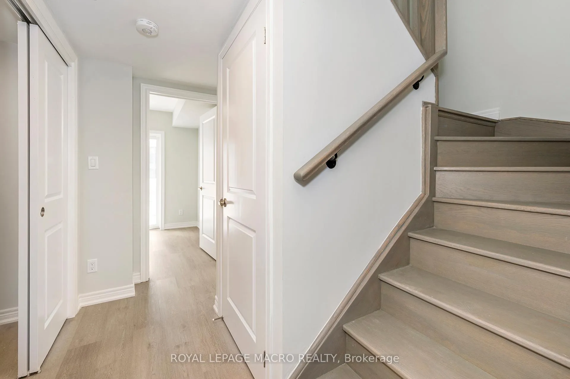 Photo 33 of 11 Winters Crescent, Collingwood — HOMEH