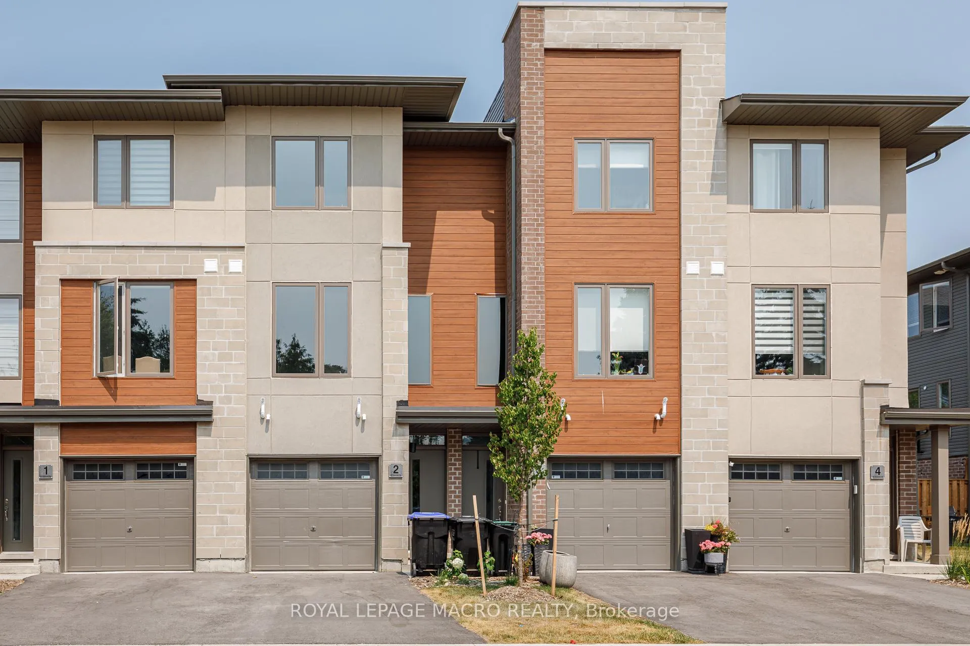 Photo 46 of 11 Winters Crescent, Collingwood — HOMEH