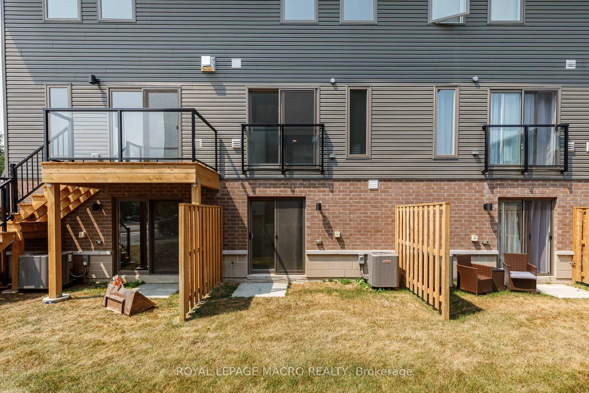 Photo 47 of 11 Winters Crescent, Collingwood — HOMEH