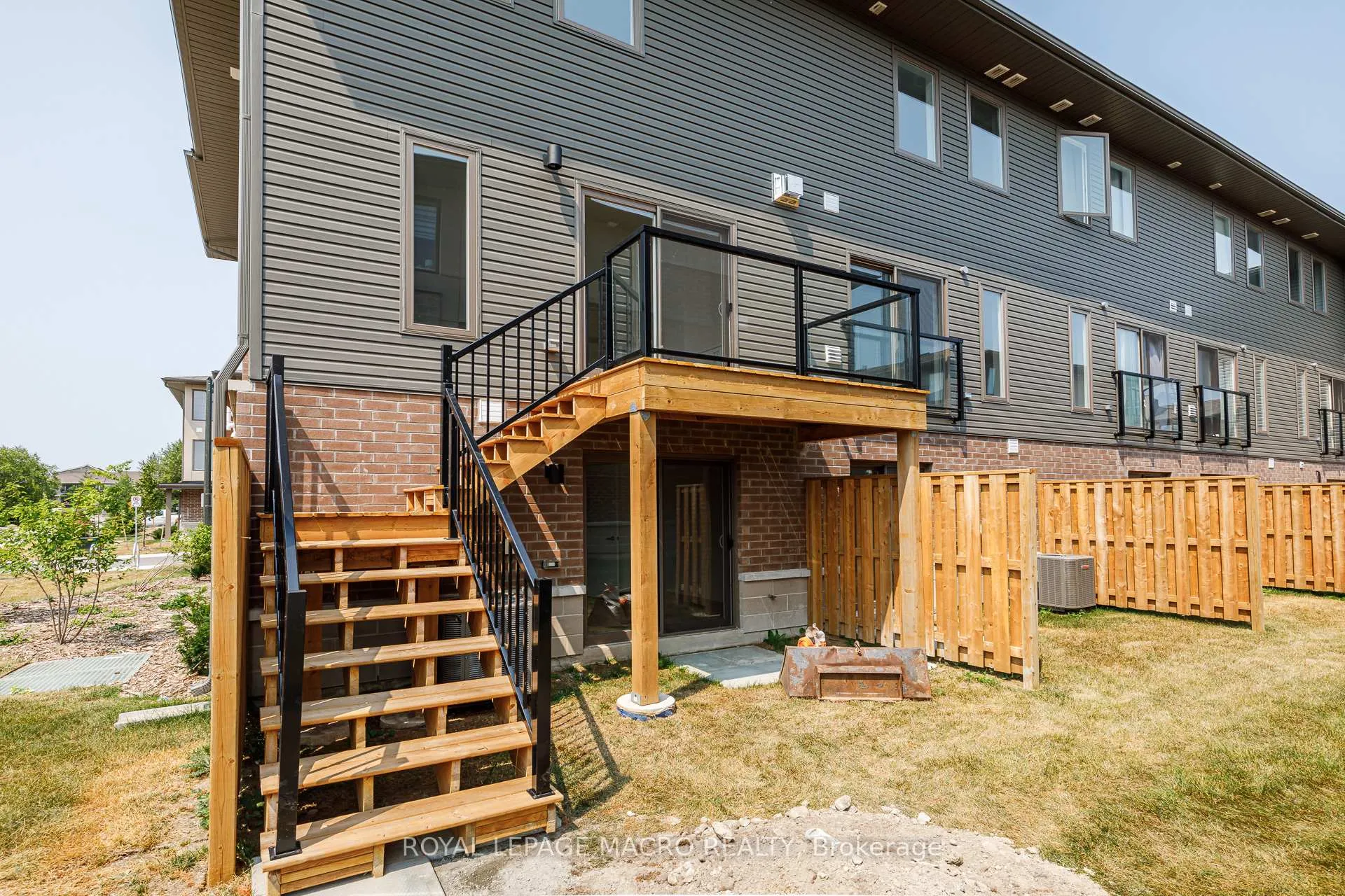 Photo 49 of 11 Winters Crescent, Collingwood — HOMEH