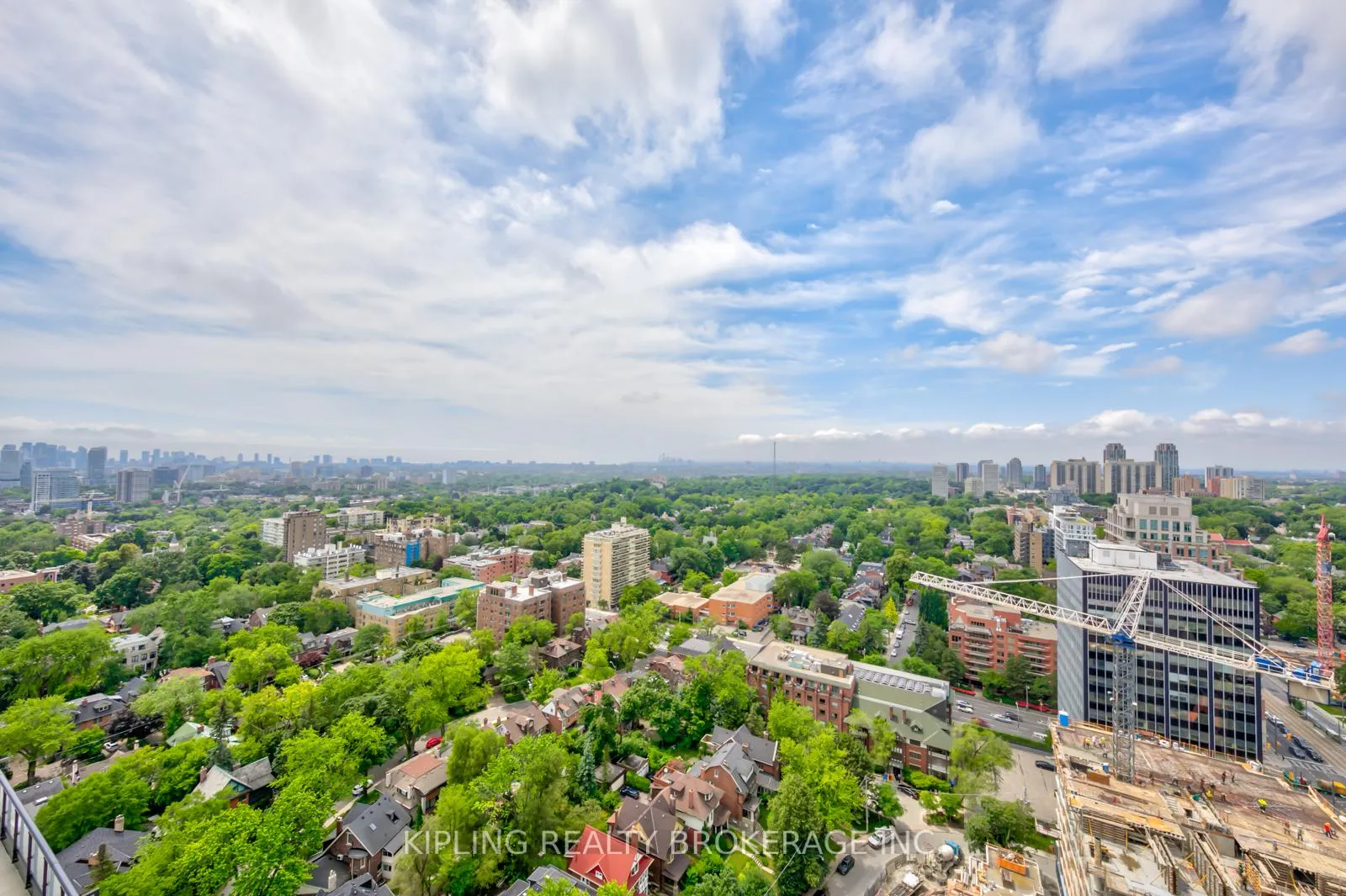 Photo 12 of Unit 2403, 101 St Clair Avenue W, Toronto, Yonge-St. Clair — HOMEH