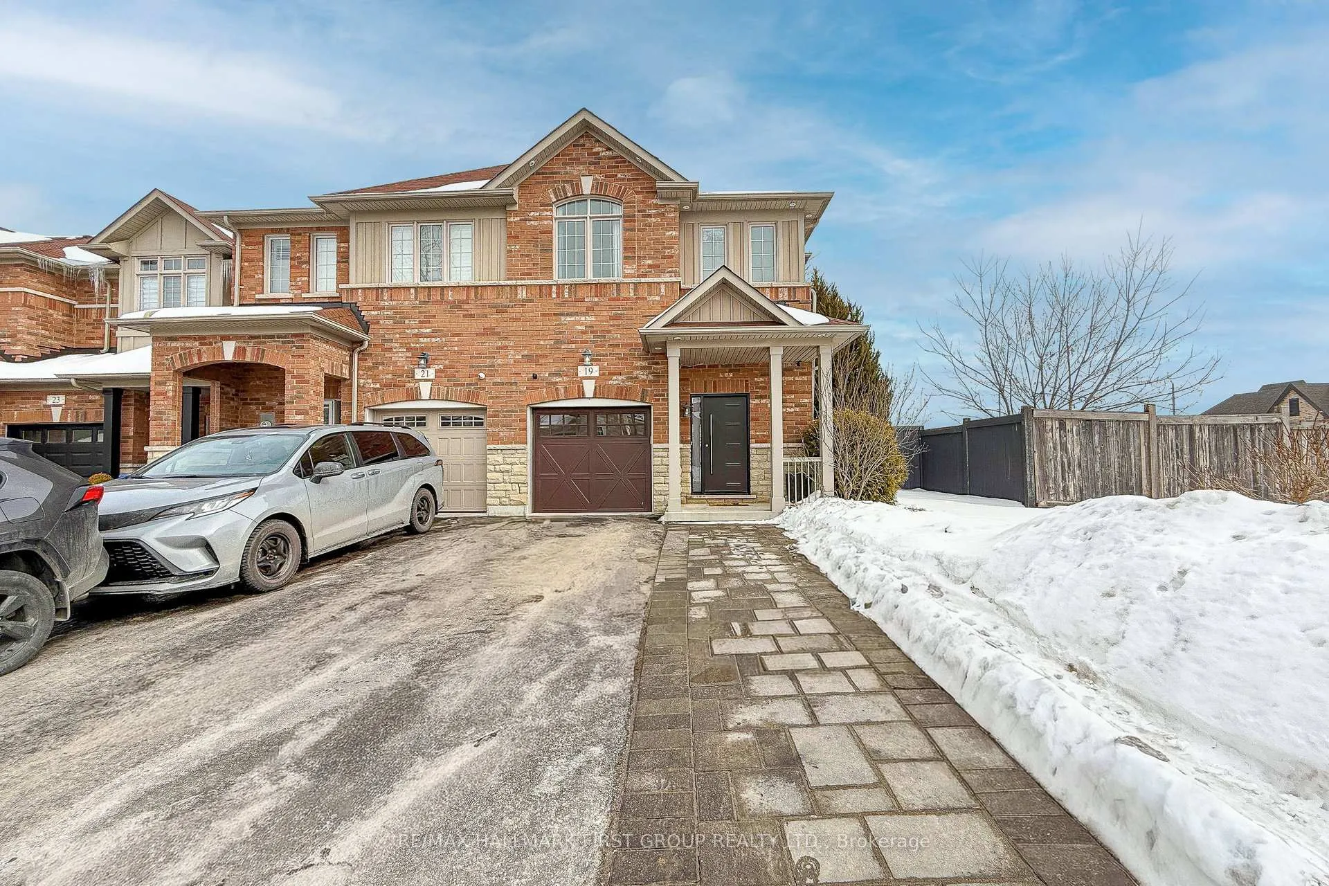 Photo 1 of 19 Waterlily Trail, King, Schomberg — HOMEH