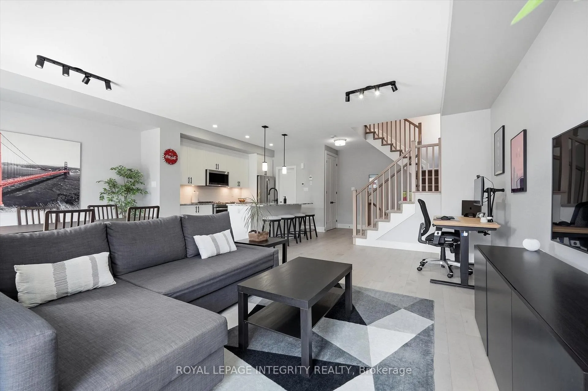 Photo 15 of 517 Stadacone Row, Ottawa, Camelot — HOMEH