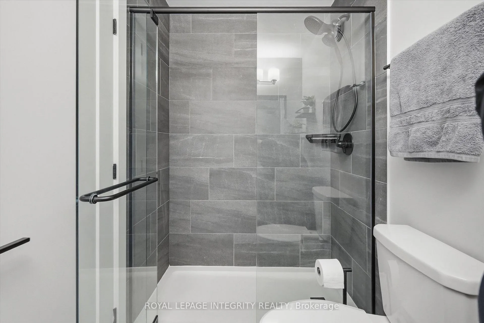 Photo 24 of 517 Stadacone Row, Ottawa, Camelot — HOMEH