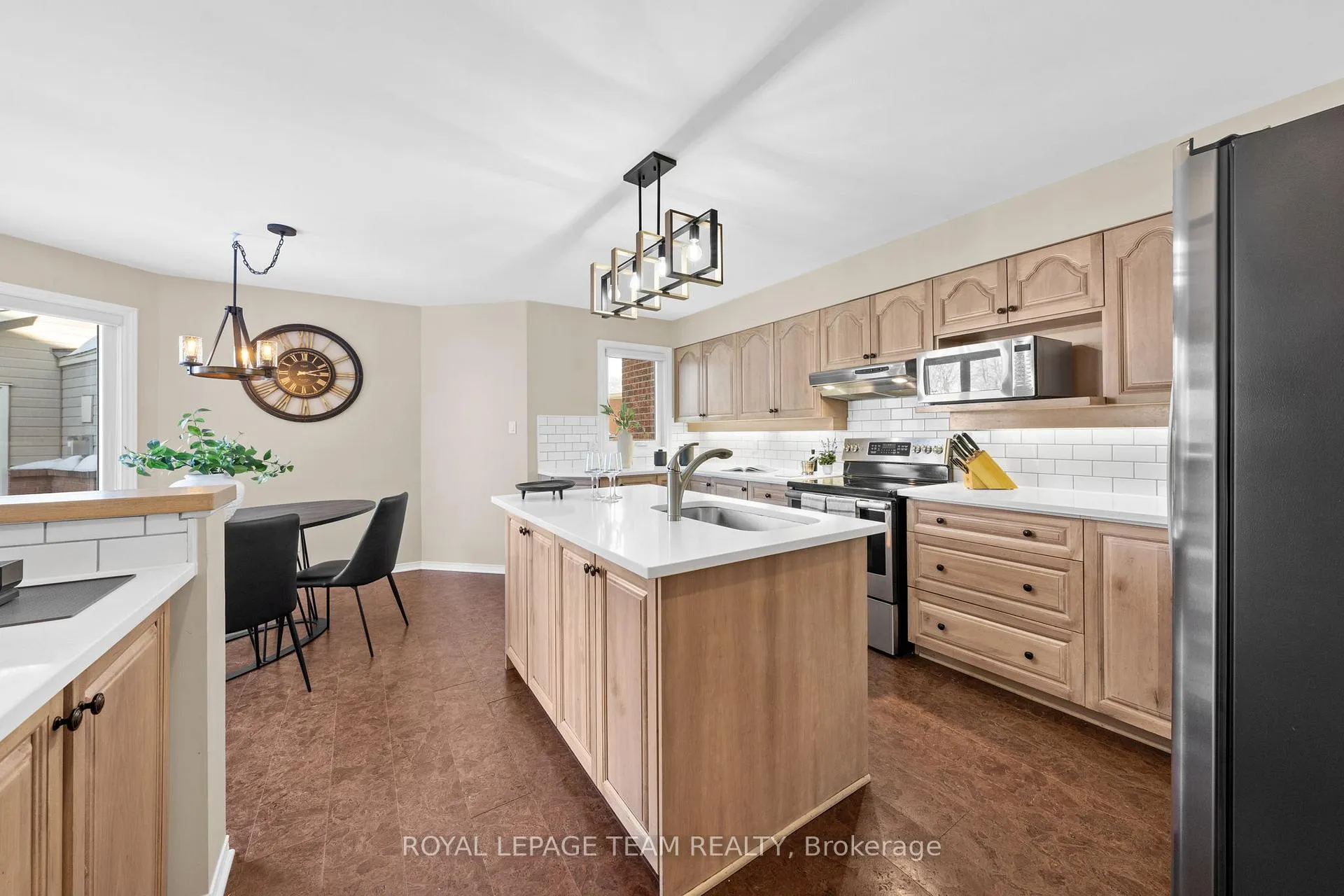 Photo 15 of 76 Hansen Avenue, Ottawa, Kanata - Kanata Lakes/Heritage Hills — HOMEH