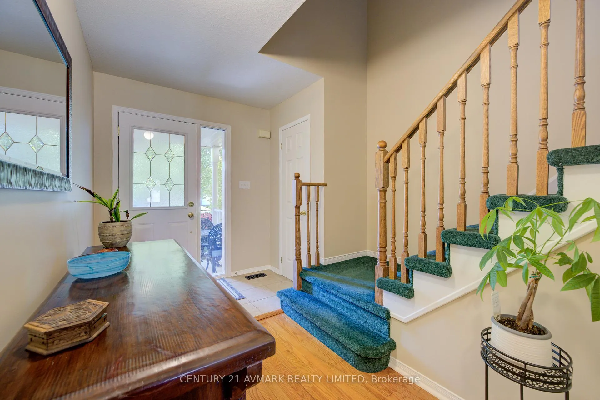 Photo 4 of 4893 Northgate Crescent, Lincoln, Lincoln Lake — HOMEH