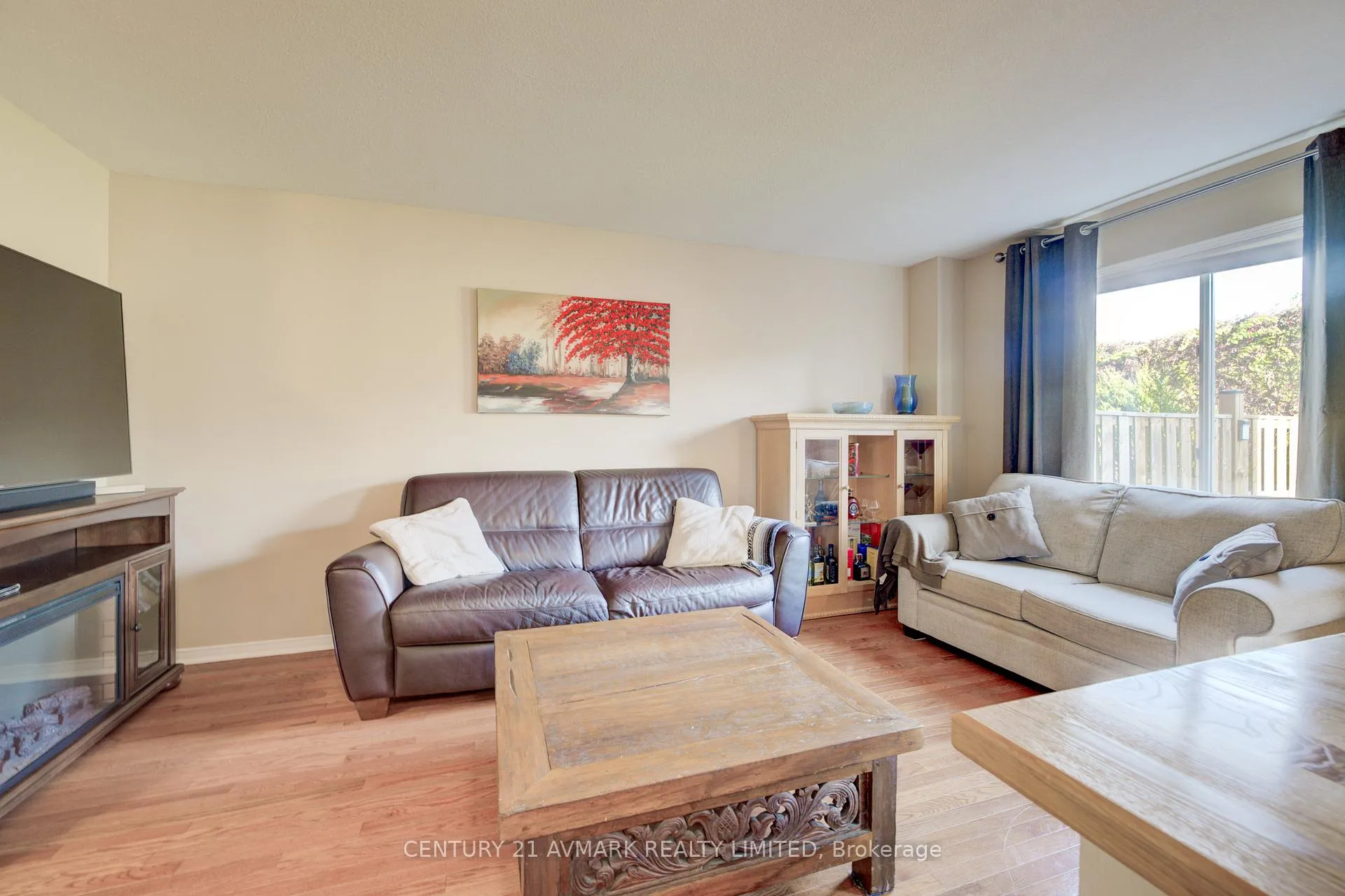 Photo 7 of 4893 Northgate Crescent, Lincoln, Lincoln Lake — HOMEH