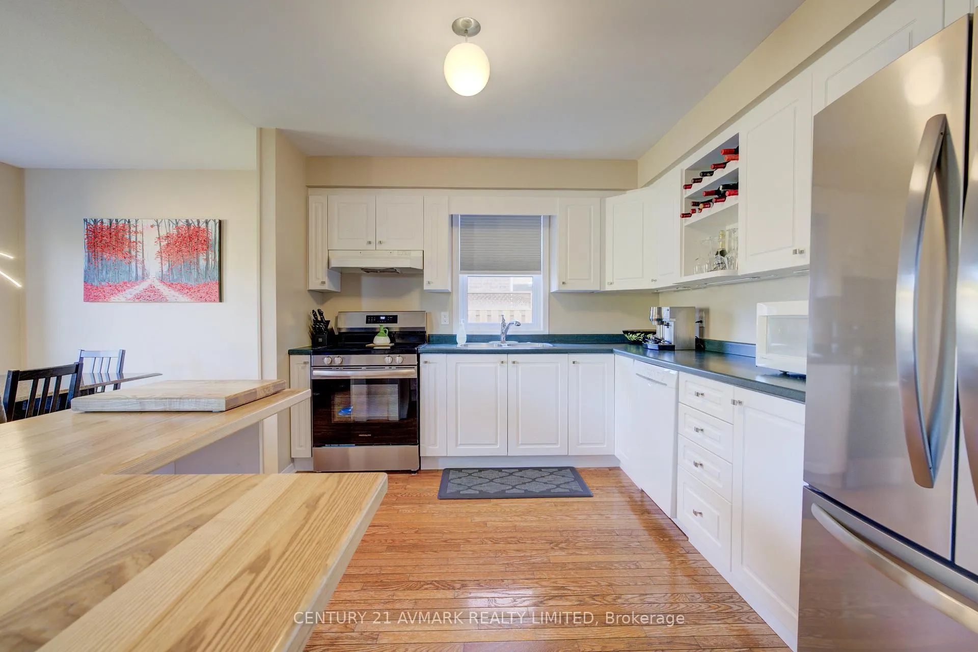 Photo 10 of 4893 Northgate Crescent, Lincoln, Lincoln Lake — HOMEH
