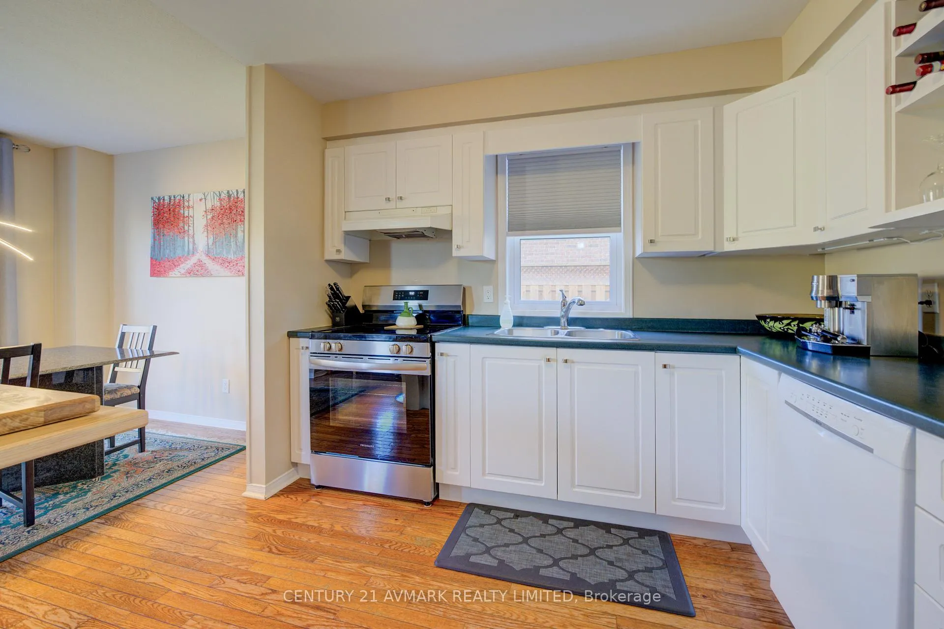 Photo 11 of 4893 Northgate Crescent, Lincoln, Lincoln Lake — HOMEH