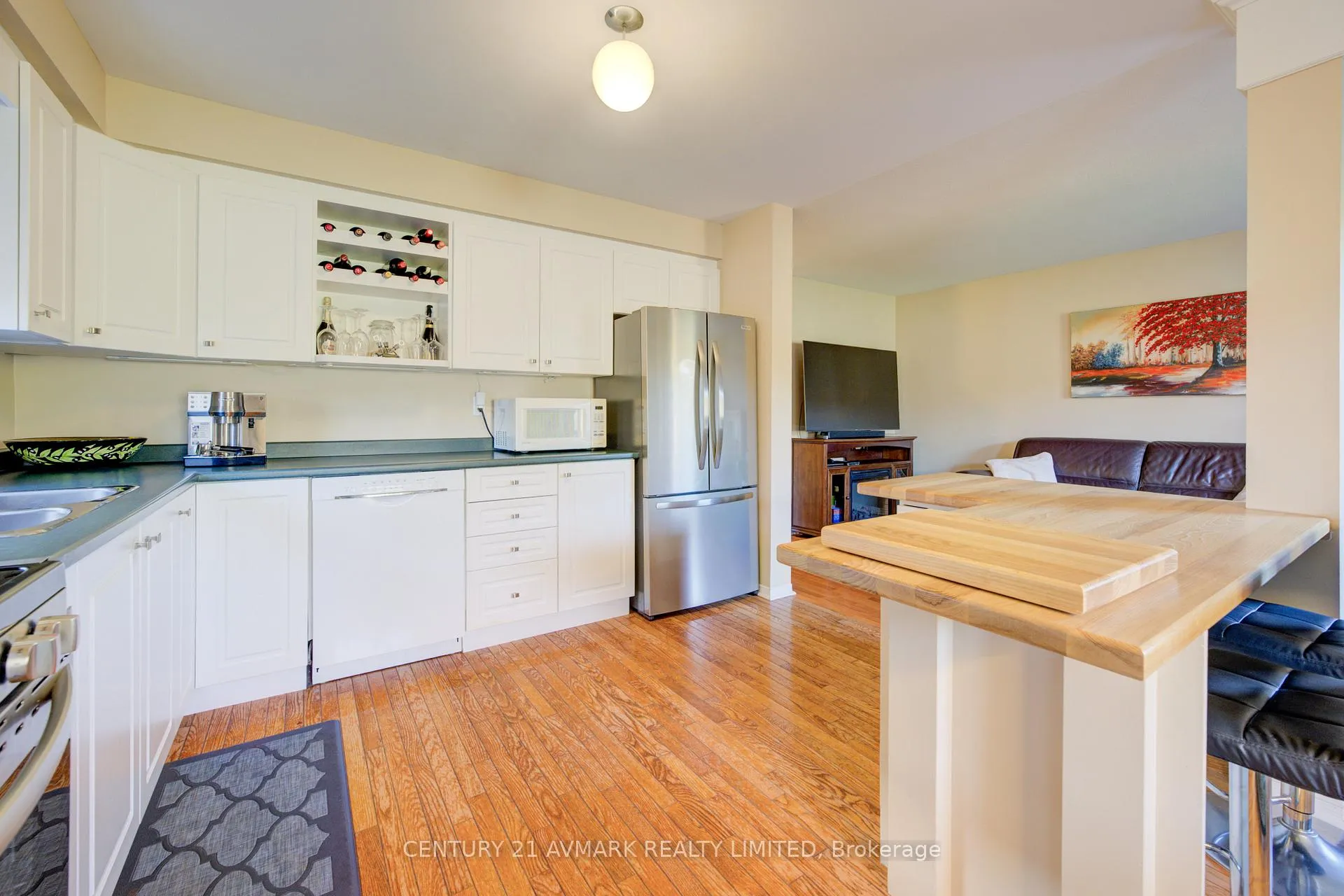 Photo 13 of 4893 Northgate Crescent, Lincoln, Lincoln Lake — HOMEH