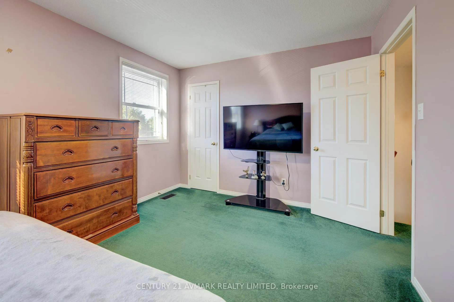 Photo 18 of 4893 Northgate Crescent, Lincoln, Lincoln Lake — HOMEH