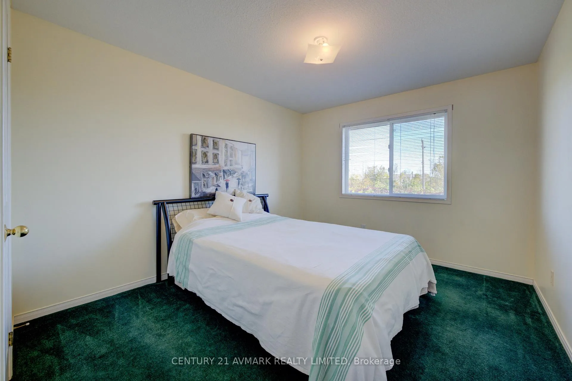 Photo 19 of 4893 Northgate Crescent, Lincoln, Lincoln Lake — HOMEH