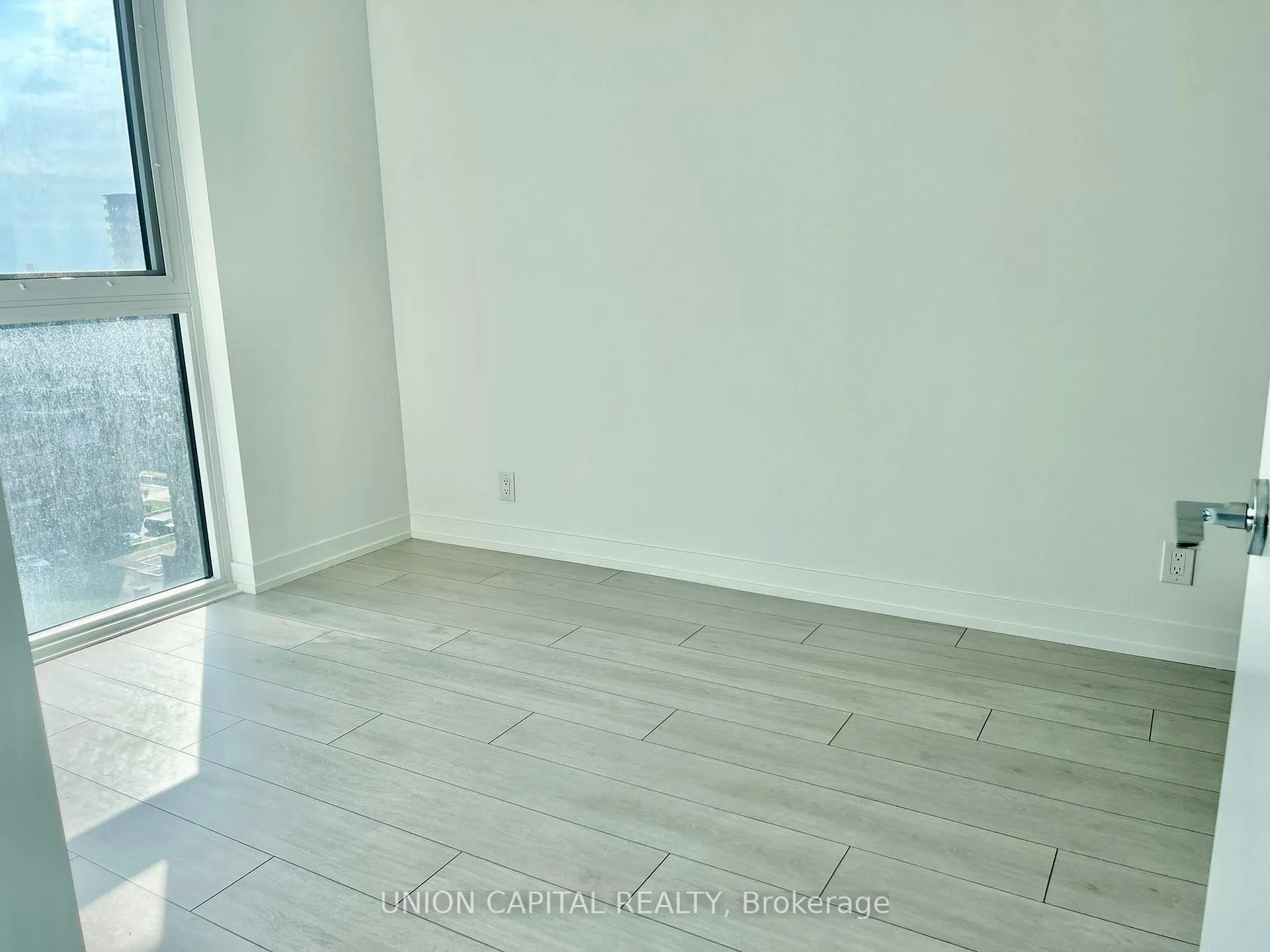 Photo 8 of Unit 1205, 270 Dufferin Street, Toronto, South Parkdale — HOMEH