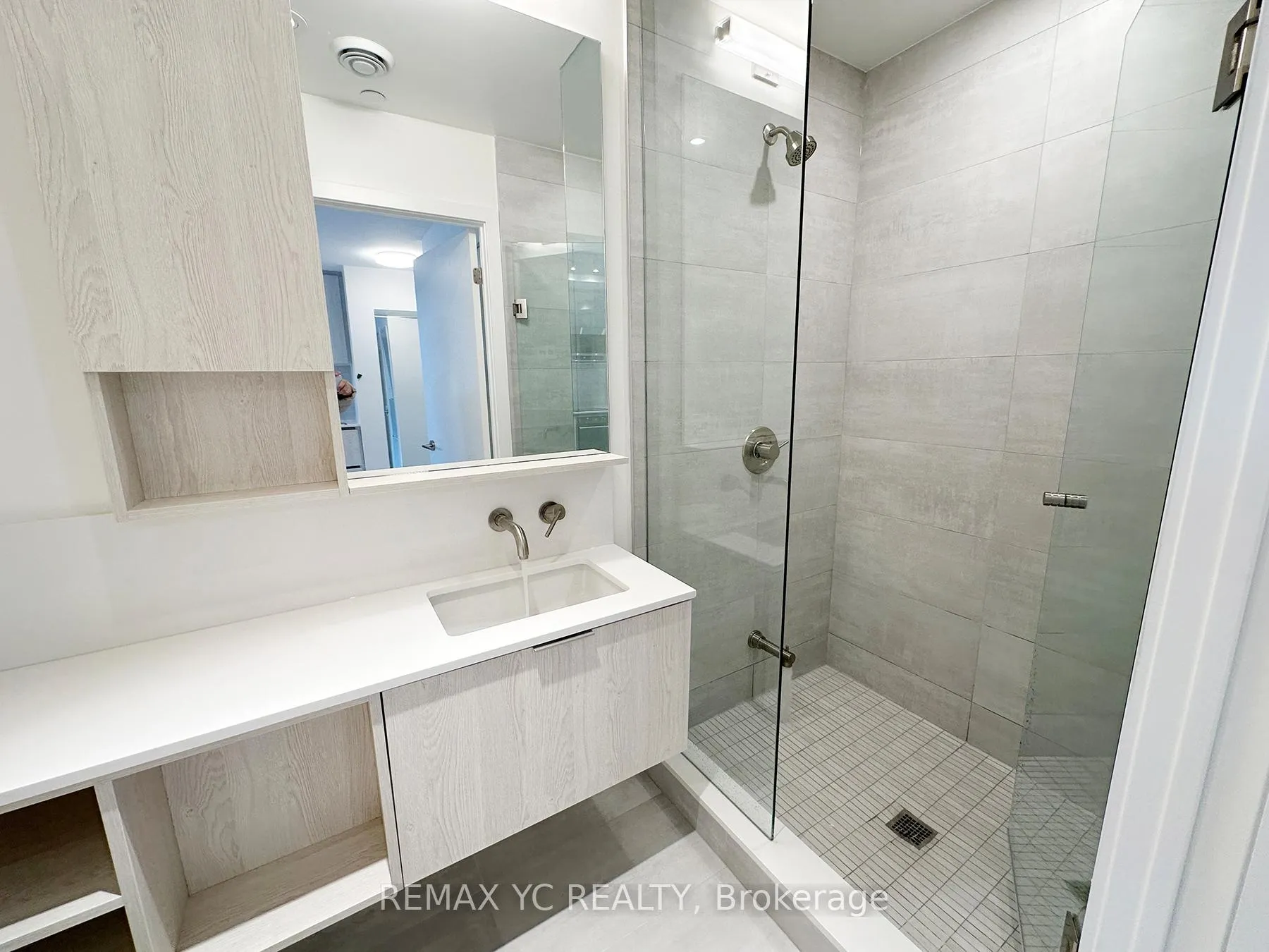 Photo 14 of Unit 2806, 110 Broadway Avenue, Toronto, Mount Pleasant West — HOMEH