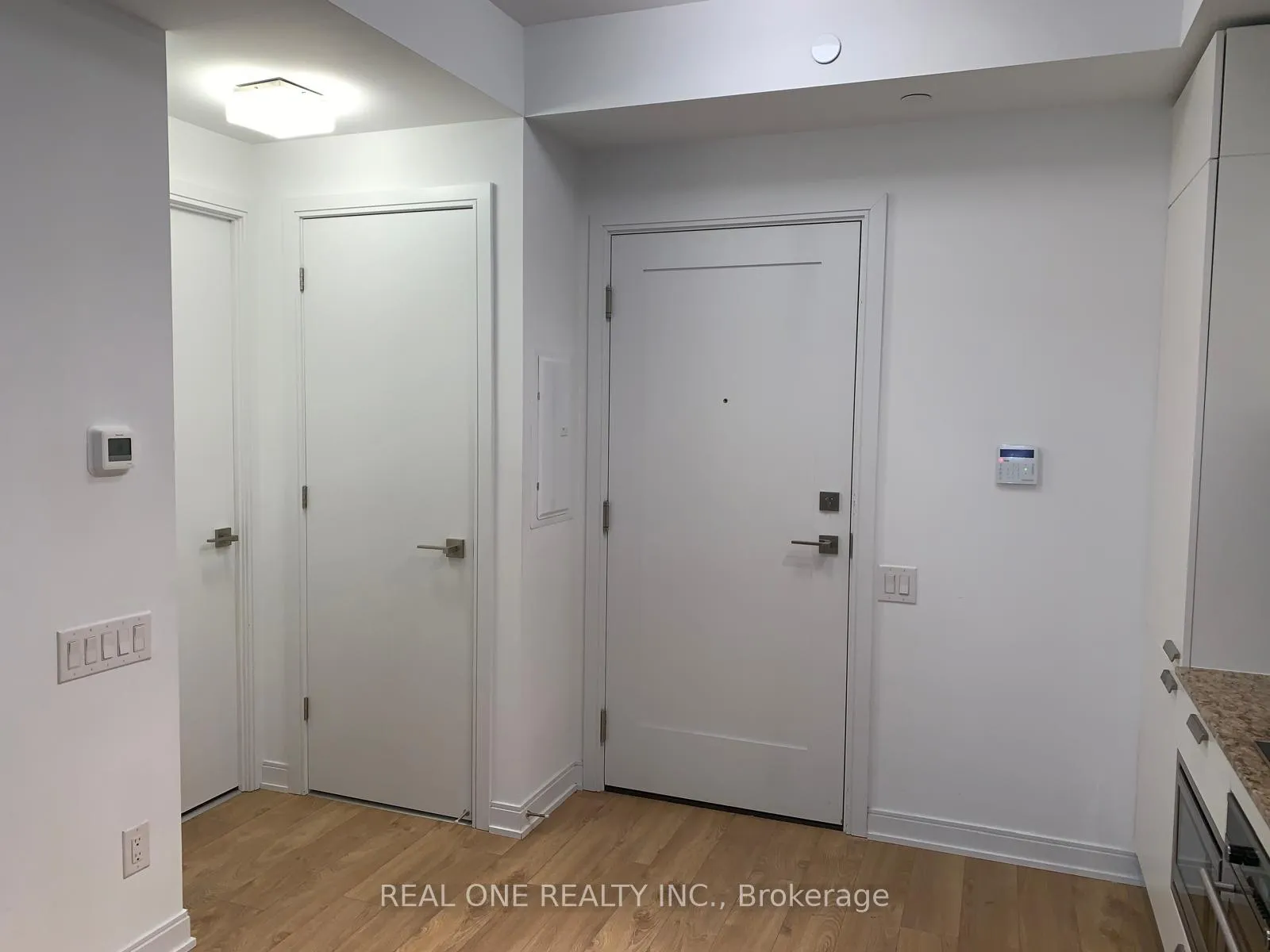 Photo 3 of Unit 804, 50 Charles Street E, Toronto, Church-Yonge Corridor — HOMEH