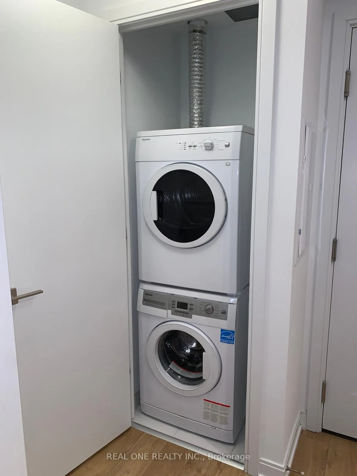 Photo 8 of Unit 804, 50 Charles Street E, Toronto, Church-Yonge Corridor — HOMEH