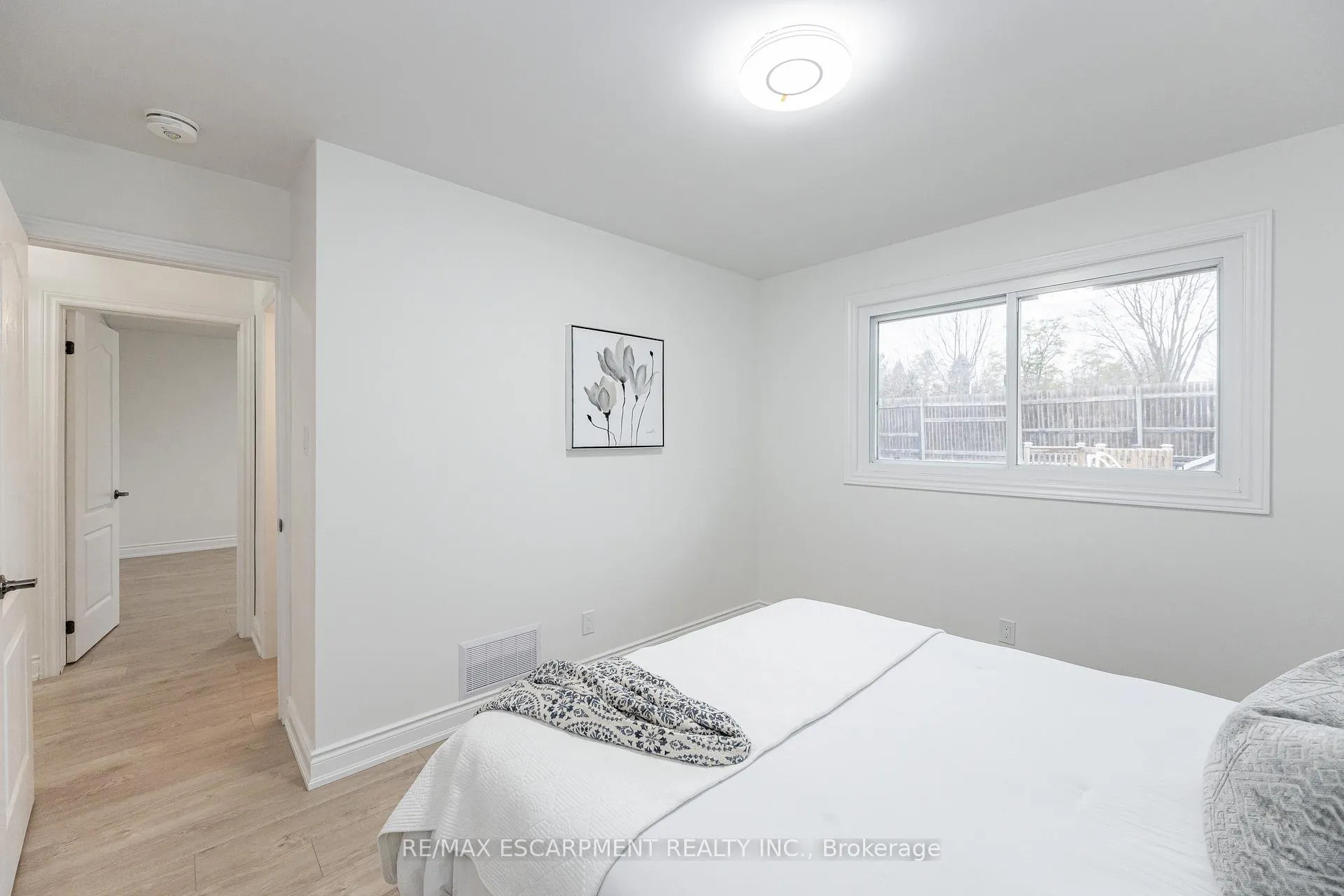 Photo 10 of Unit MAIN, 3045 Portage Road, Niagara Falls, Church's Lane — HOMEH