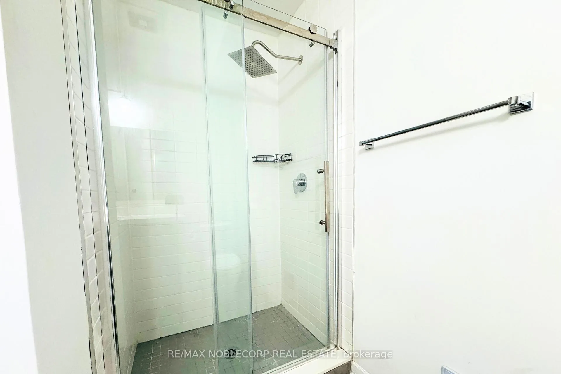 Photo 13 of Unit 10, 39 Robinson Street N, Grimsby, Grimsby East — HOMEH