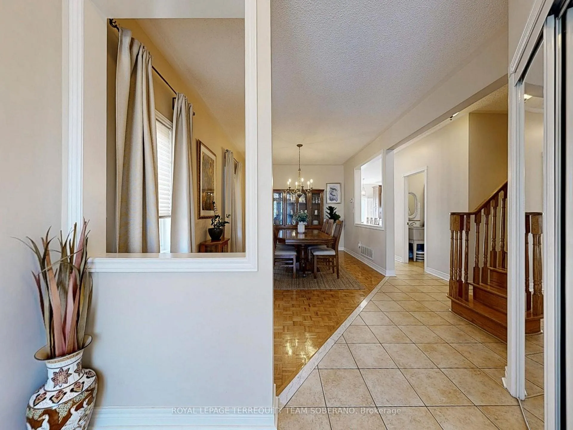 Photo 5 of 29 Monterey Road, Vaughan, Sonoma Heights — HOMEH