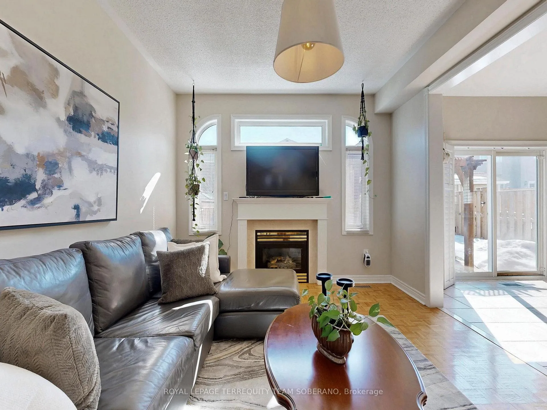 Photo 10 of 29 Monterey Road, Vaughan, Sonoma Heights — HOMEH