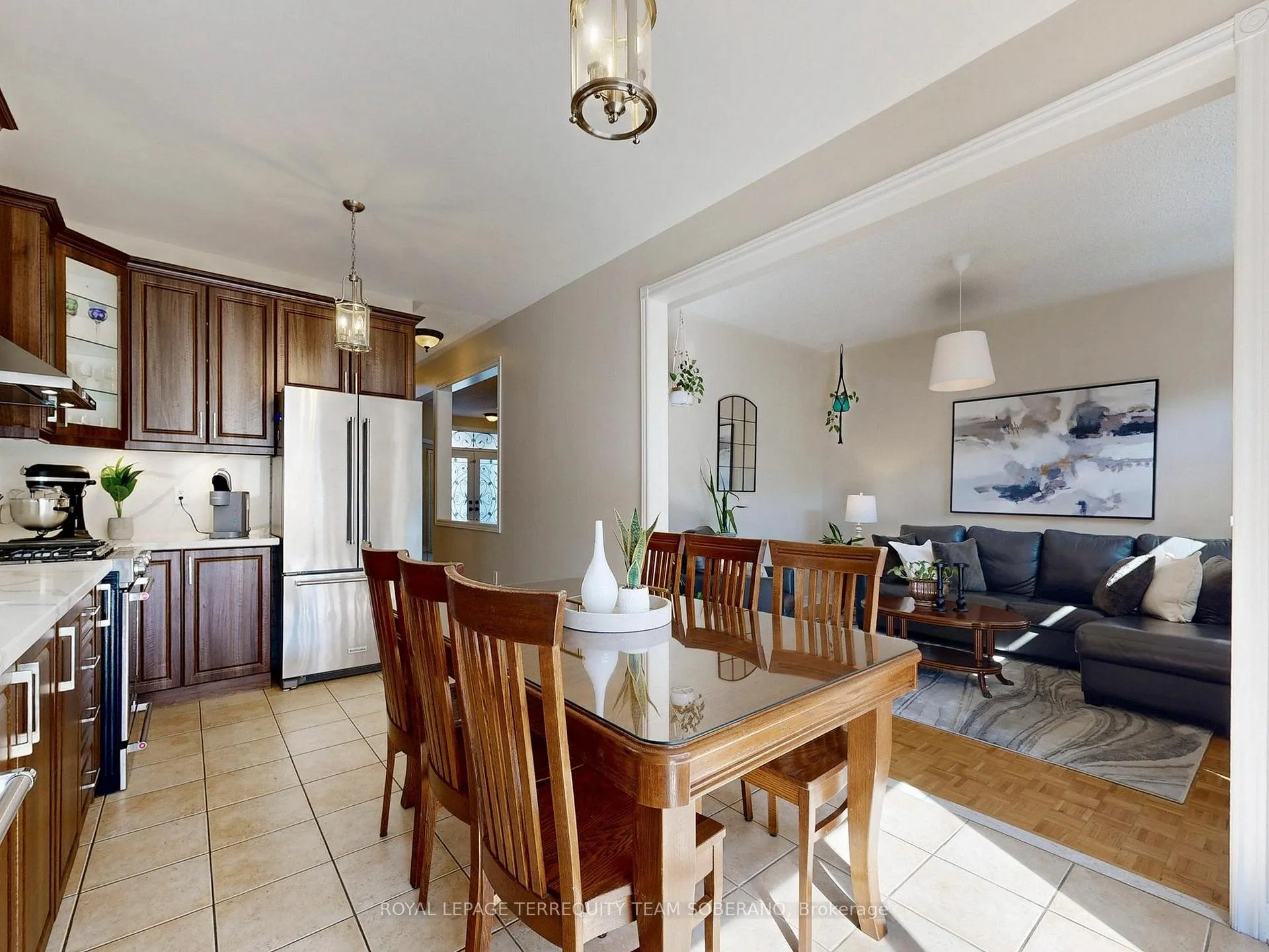 Photo 16 of 29 Monterey Road, Vaughan, Sonoma Heights — HOMEH