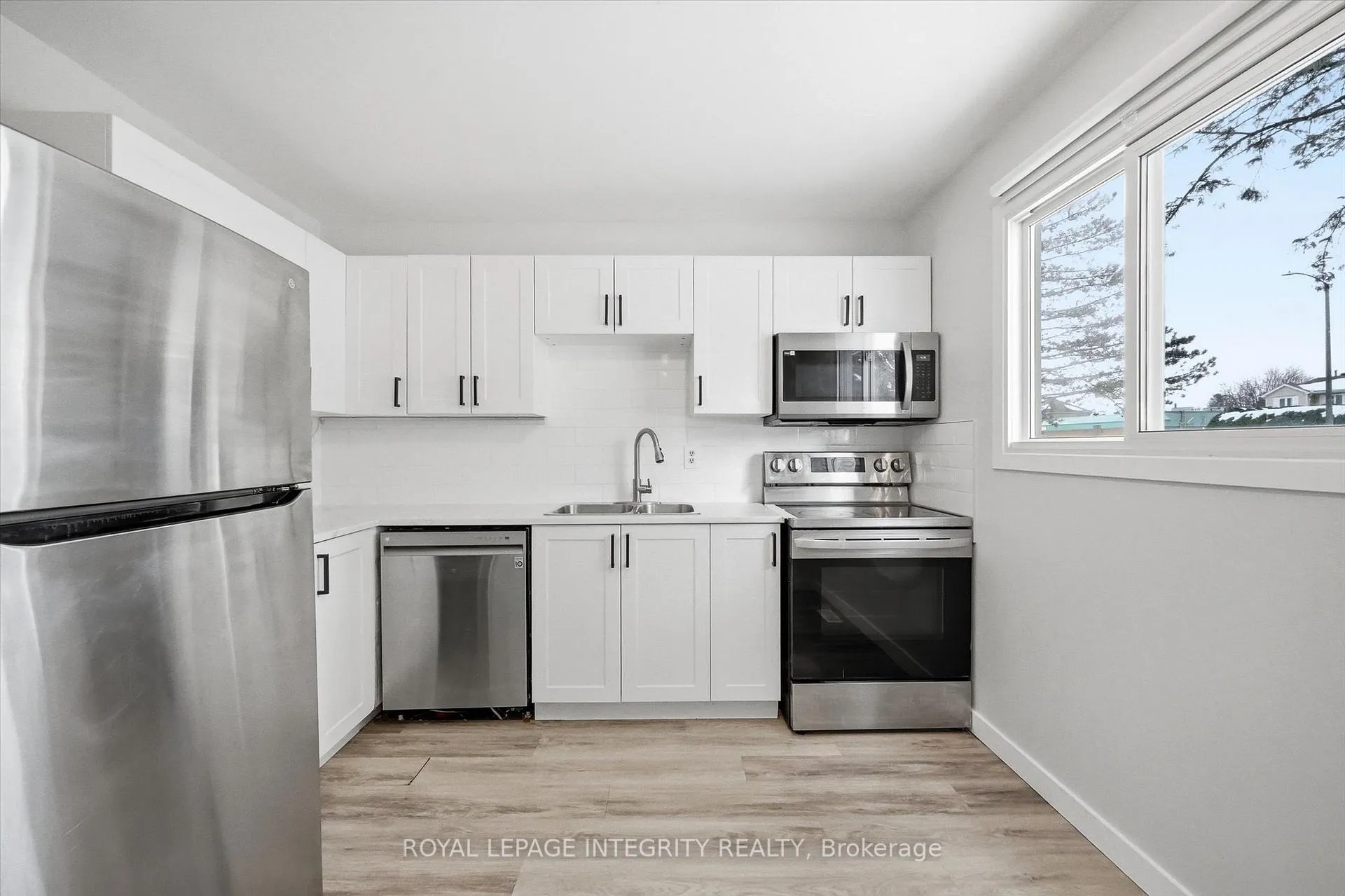 Photo 4 of Unit 5, 228 Millroad Way, Ottawa, Chatelaine Village — HOMEH
