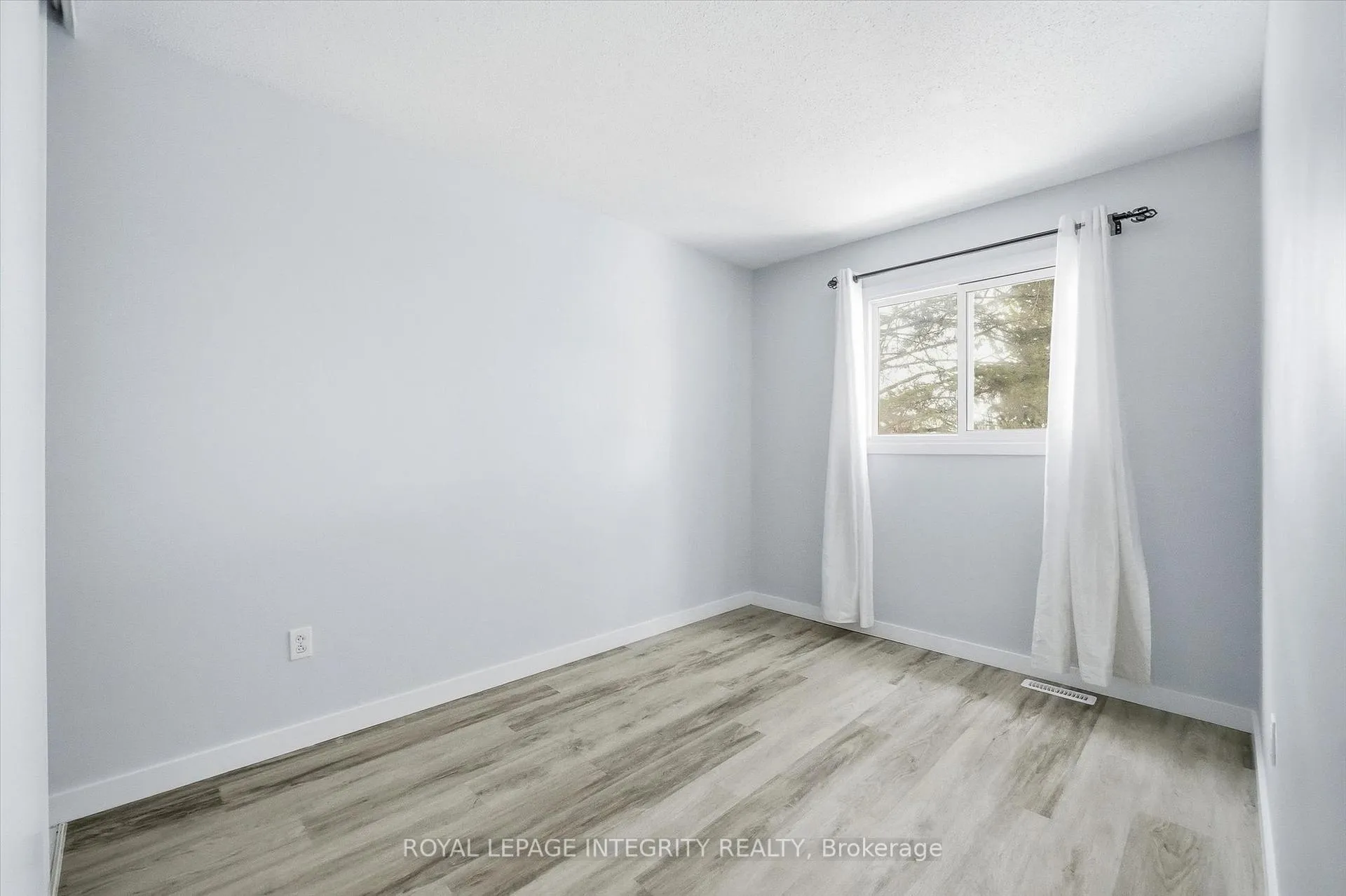 Photo 28 of Unit 5, 228 Millroad Way, Ottawa, Chatelaine Village — HOMEH
