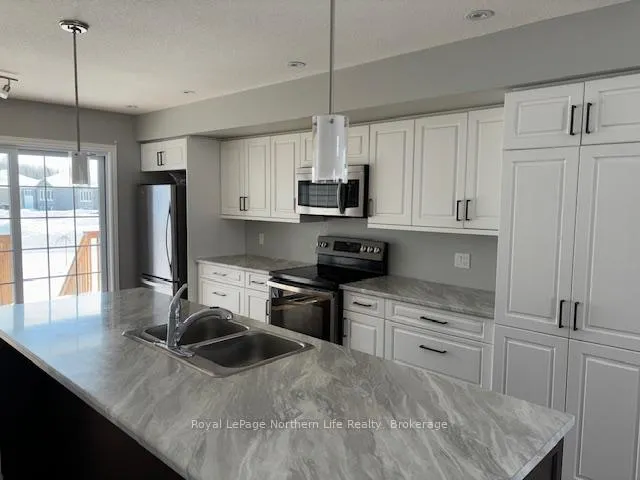 Photo 8 of 145 Turner Drive, North Bay, Ferris — HOMEH
