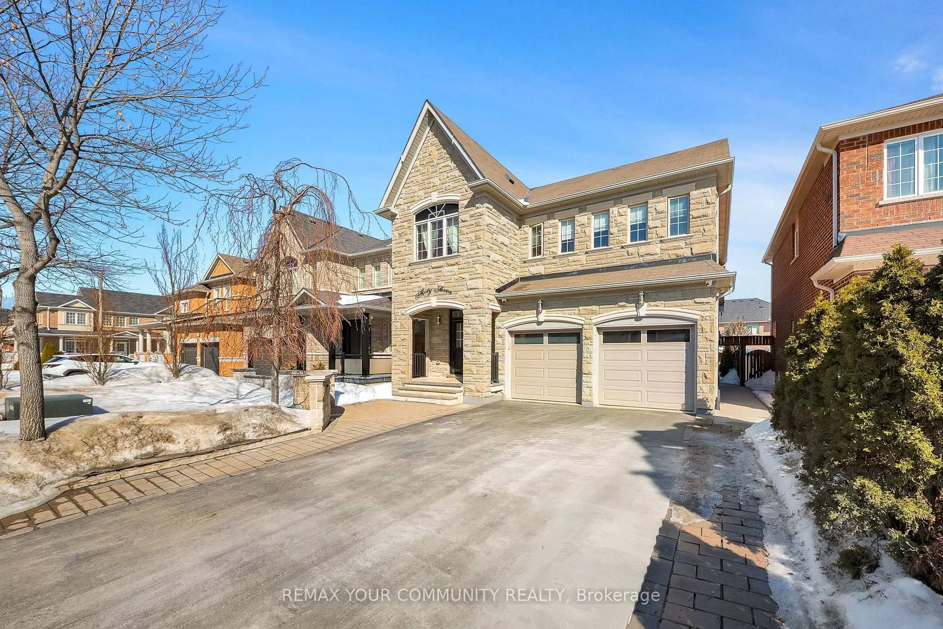 Photo 2 of 67 Trudeau Drive, Vaughan, Vellore Village — HOMEH