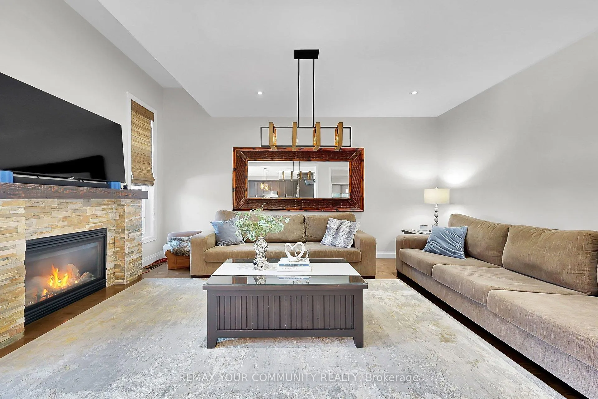 Photo 8 of 67 Trudeau Drive, Vaughan, Vellore Village — HOMEH